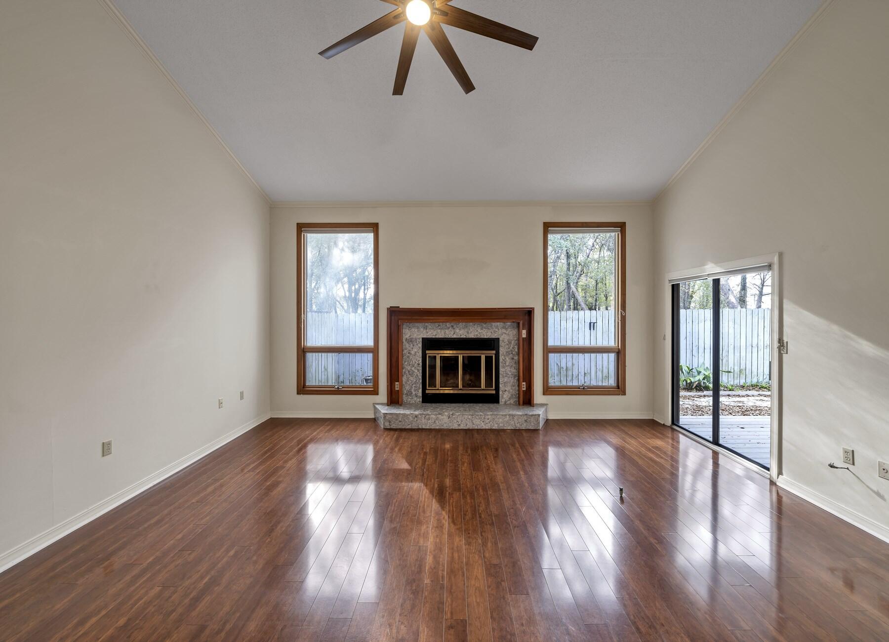 DONLABROOK GARDYNS - Residential