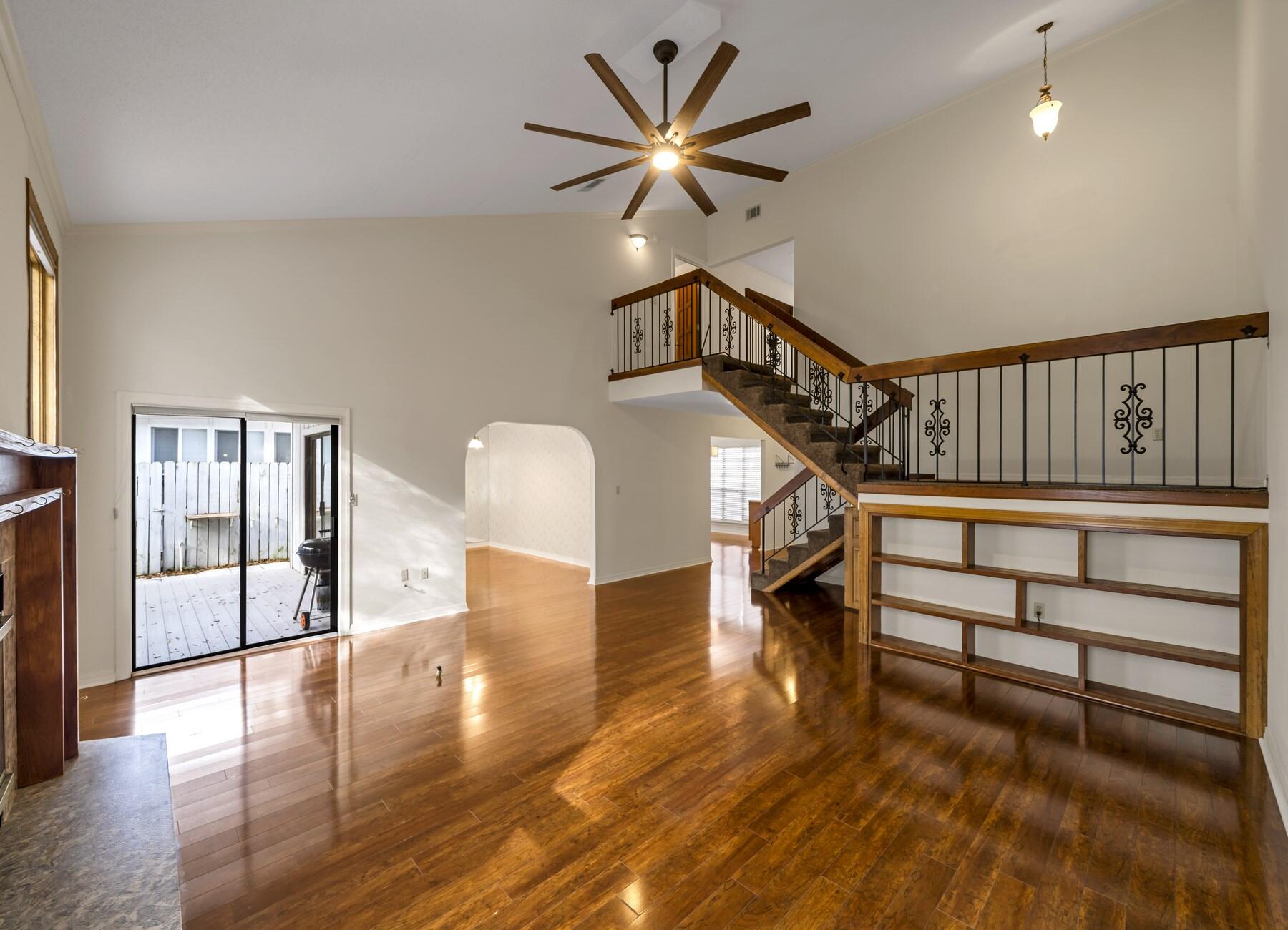 DONLABROOK GARDYNS - Residential