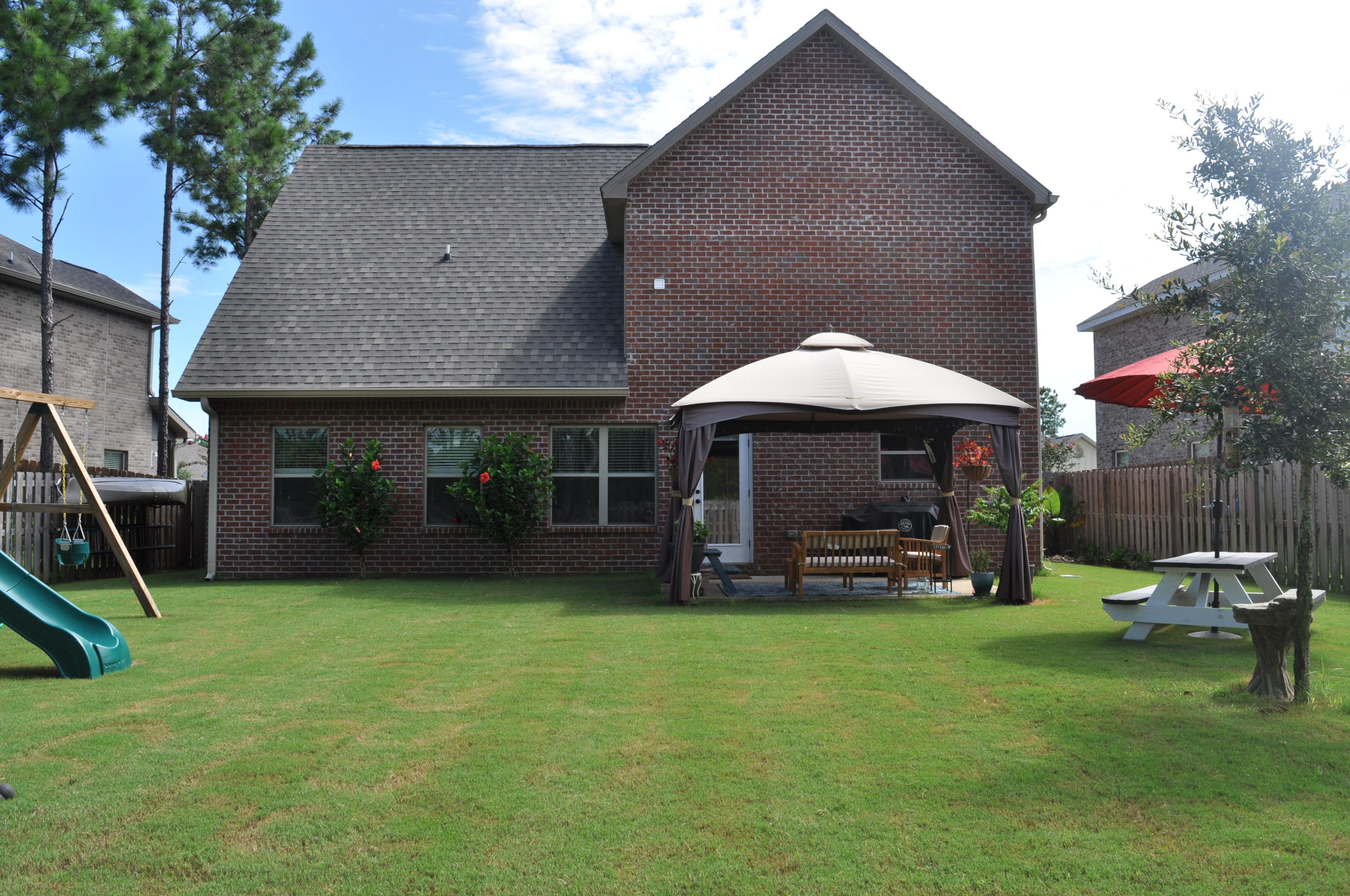 HAMMOCK BAY - Residential Lease