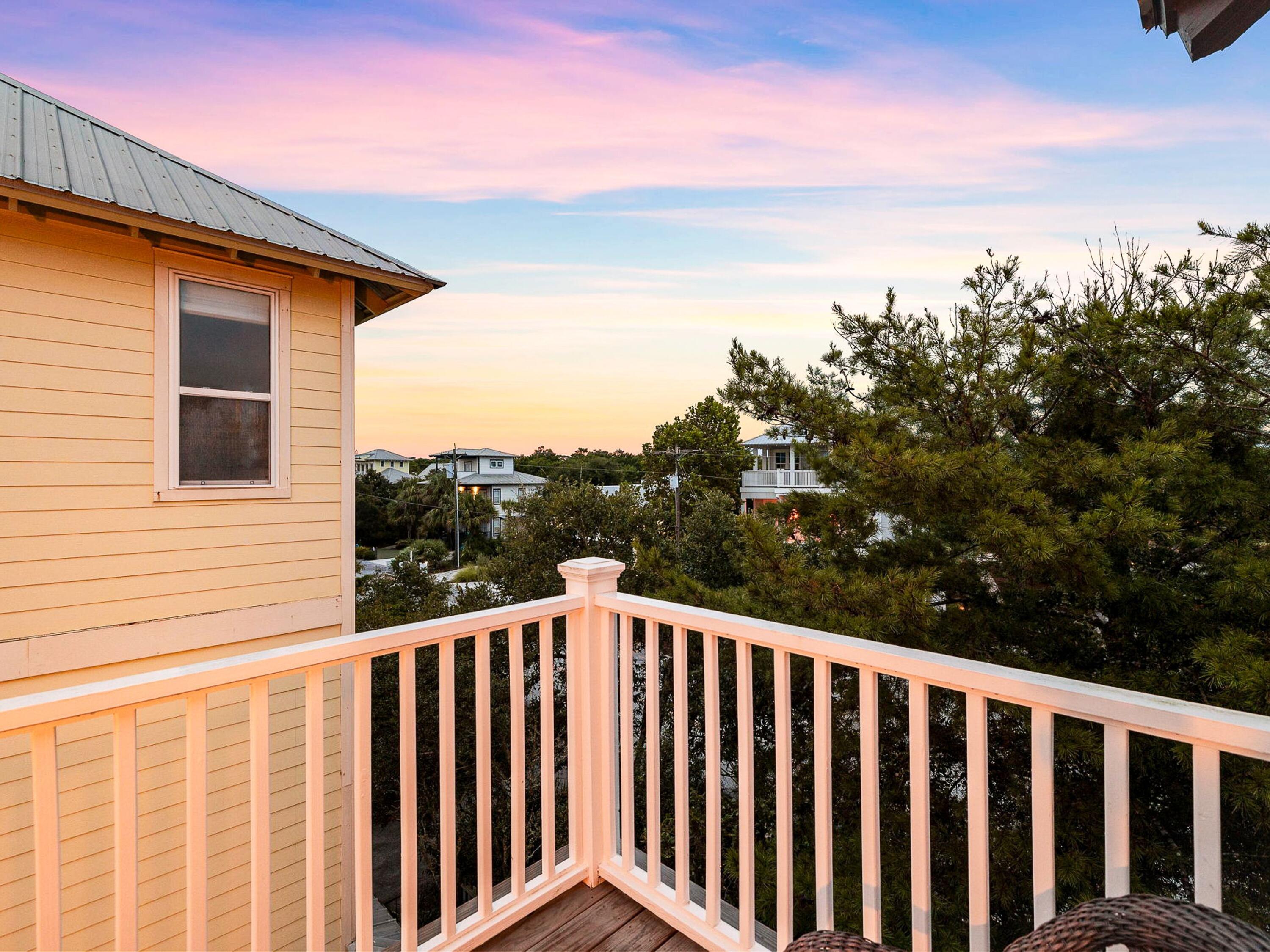 SUMMER'S EDGE - Residential
