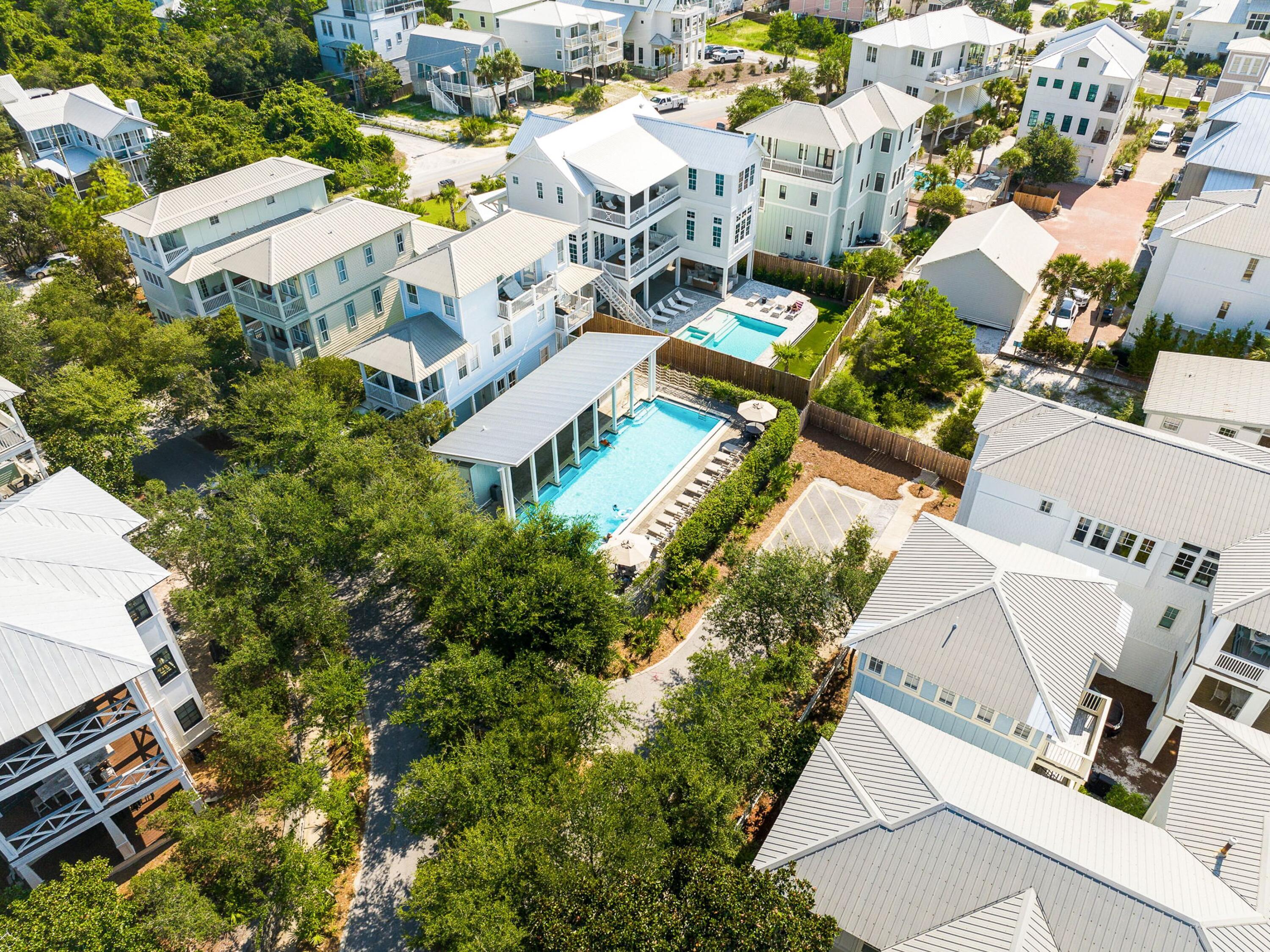SUMMER'S EDGE - Residential