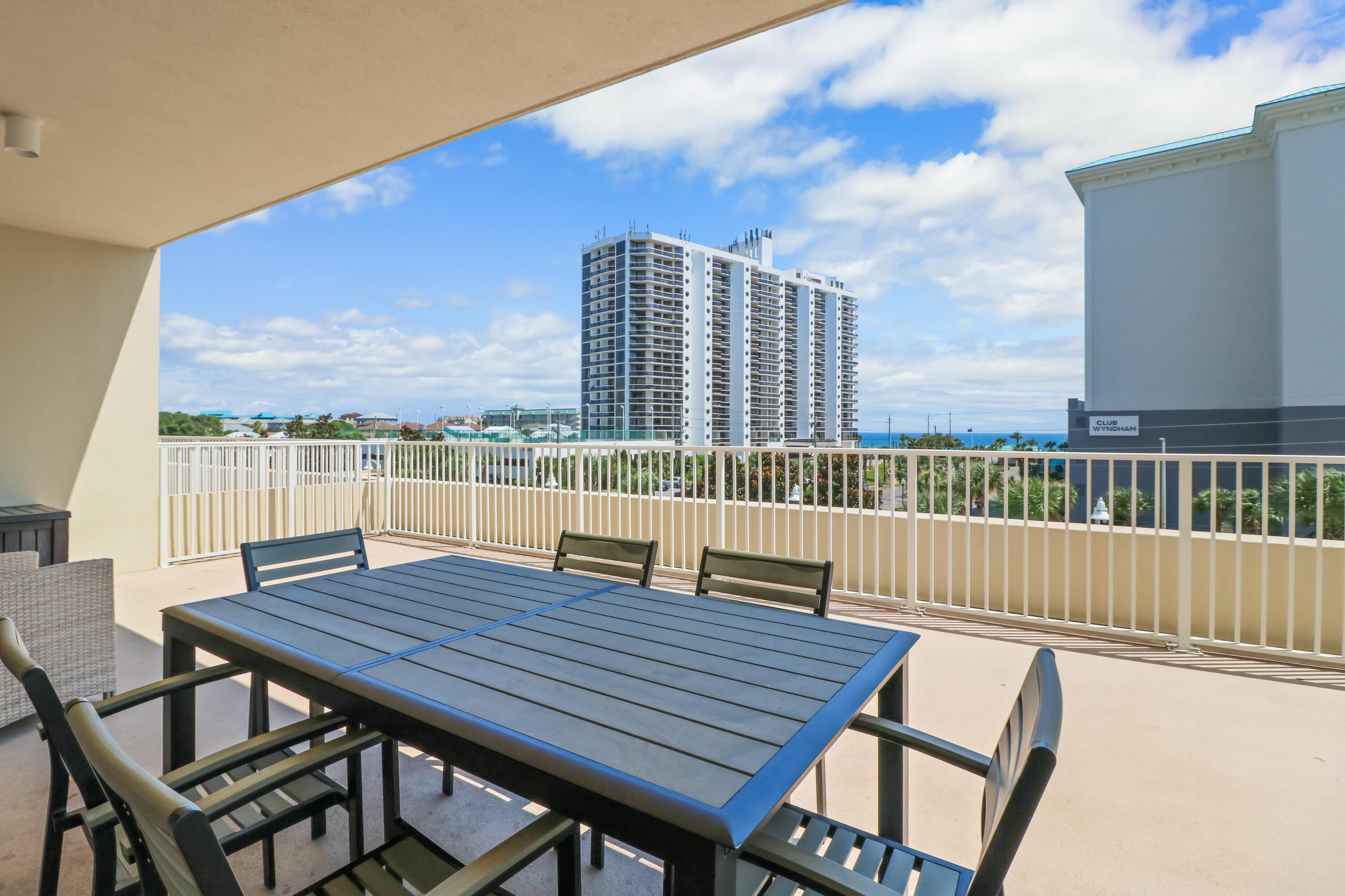 ARIEL DUNES - Residential
