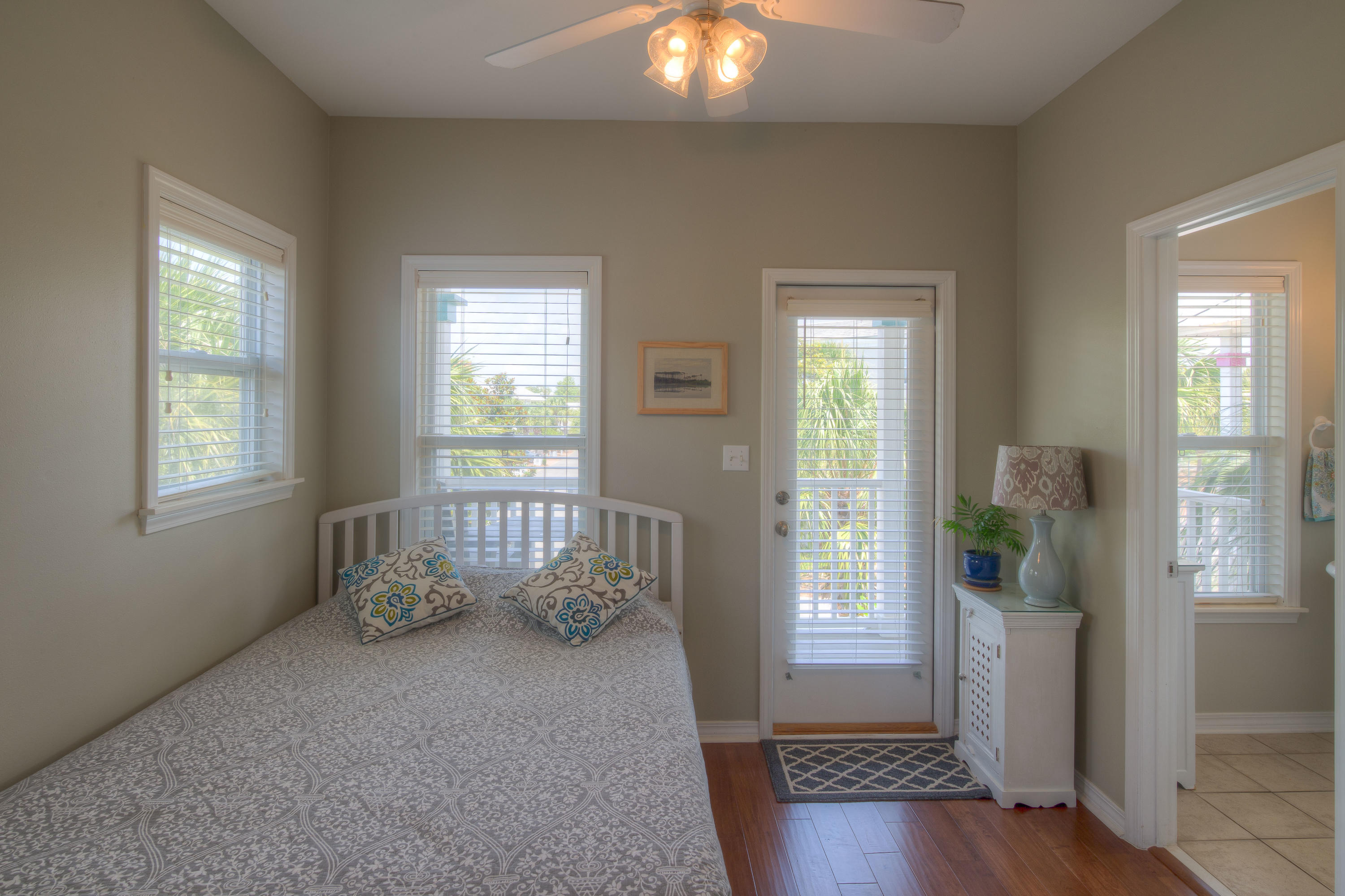 OLD FLORIDA COTTAGES - Residential