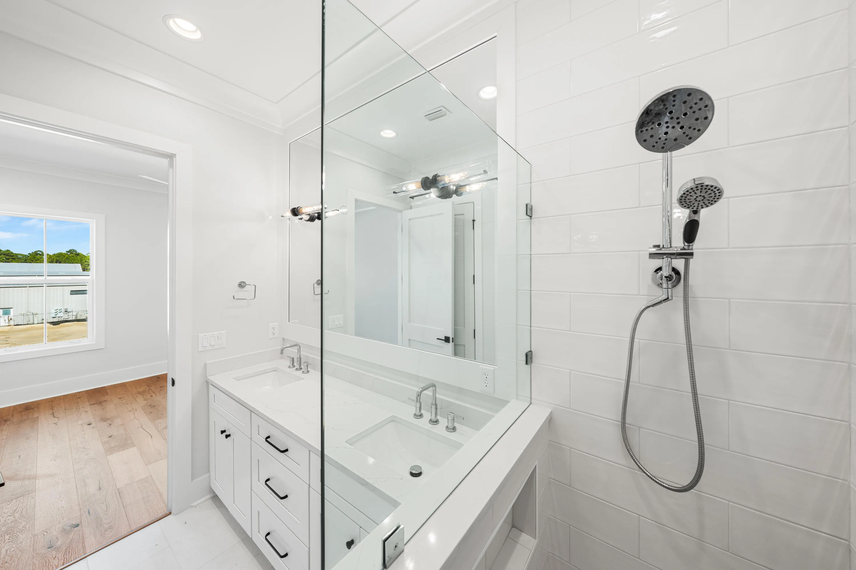 Santa Rosa Beach, Florida 32459, United States, 3 Bedrooms Bedrooms, ,5 BathroomsBathrooms,Residential,Active,190644