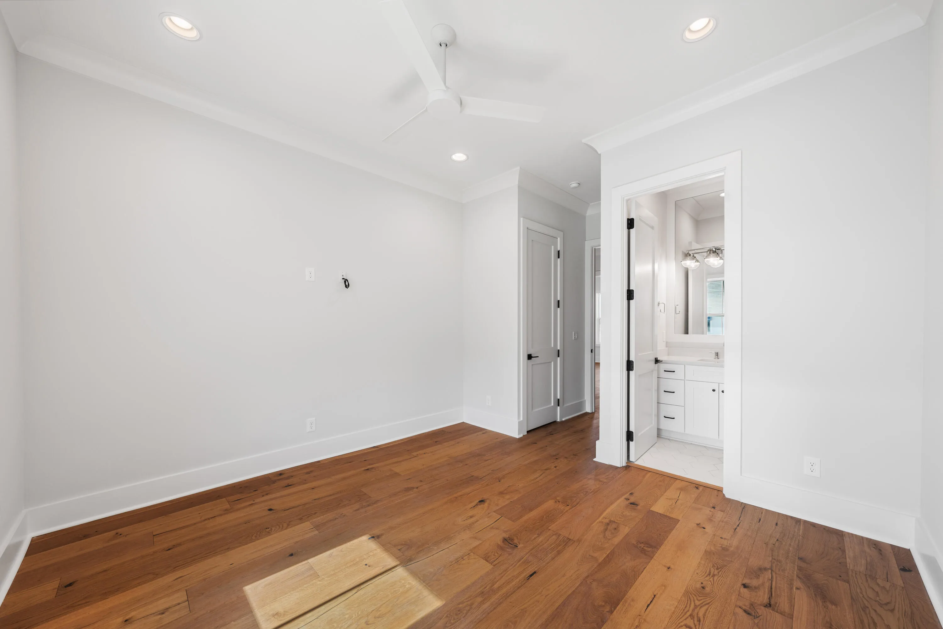 Santa Rosa Beach, Florida 32459, United States, 3 Bedrooms Bedrooms, ,5 BathroomsBathrooms,Residential,Active,190644