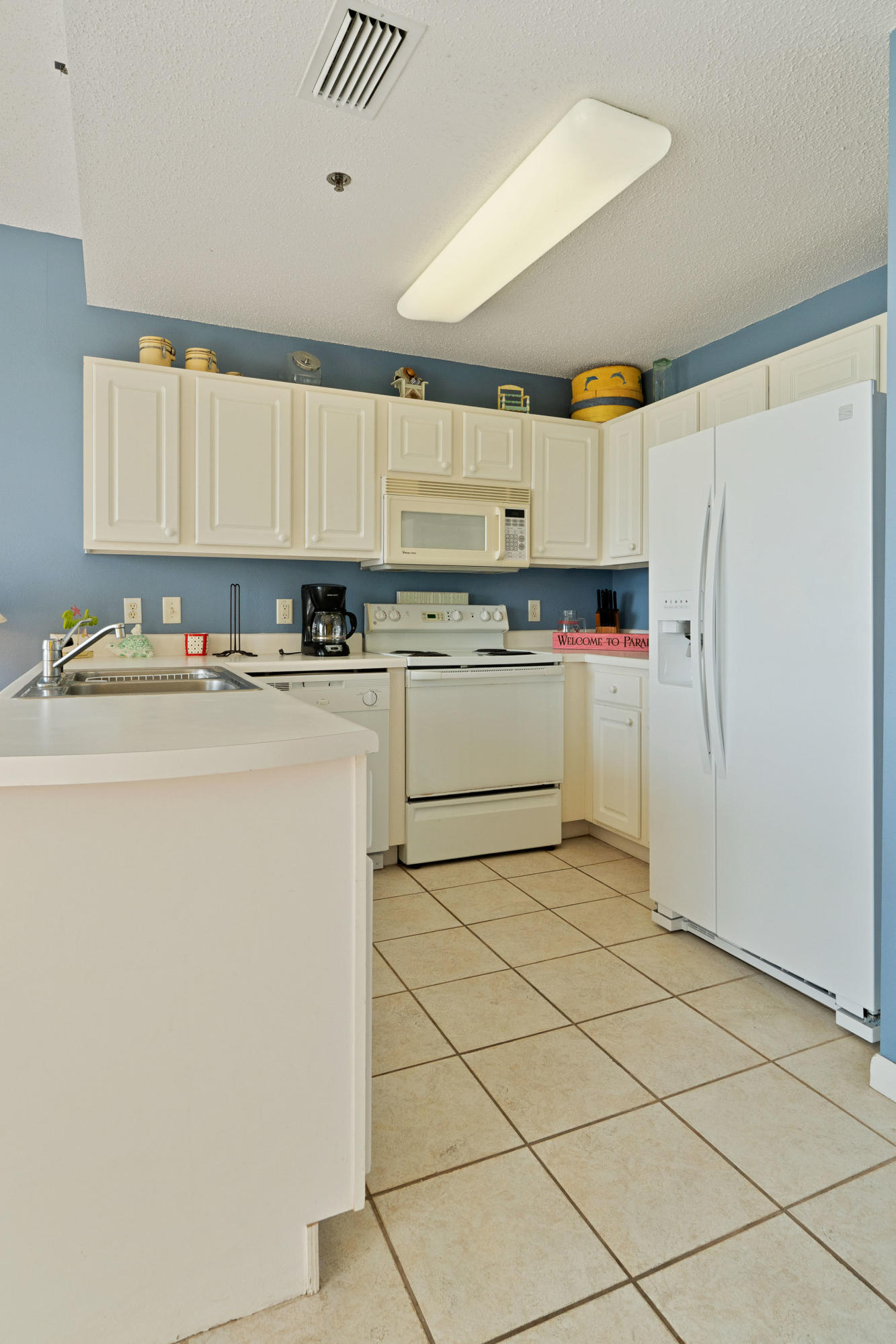 PALM COURT YACHT CLUB - Residential