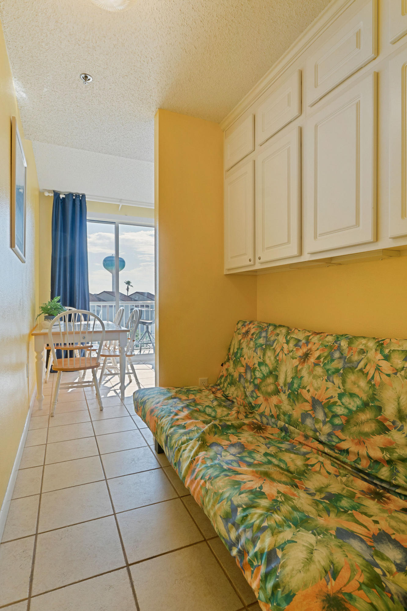 PALM COURT YACHT CLUB - Residential