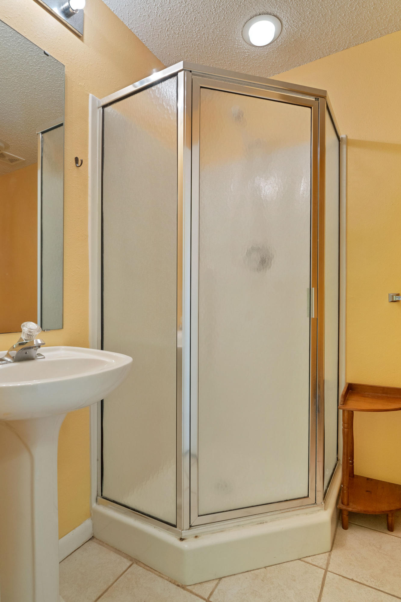 PALM COURT YACHT CLUB - Residential