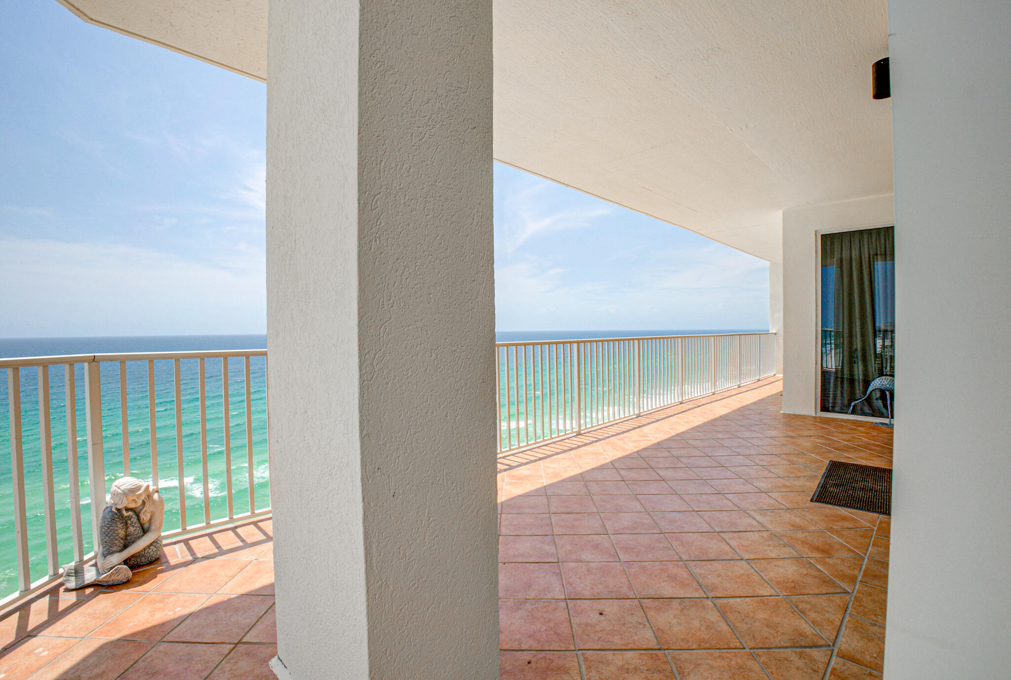 Grande Surf Club Condo - Residential