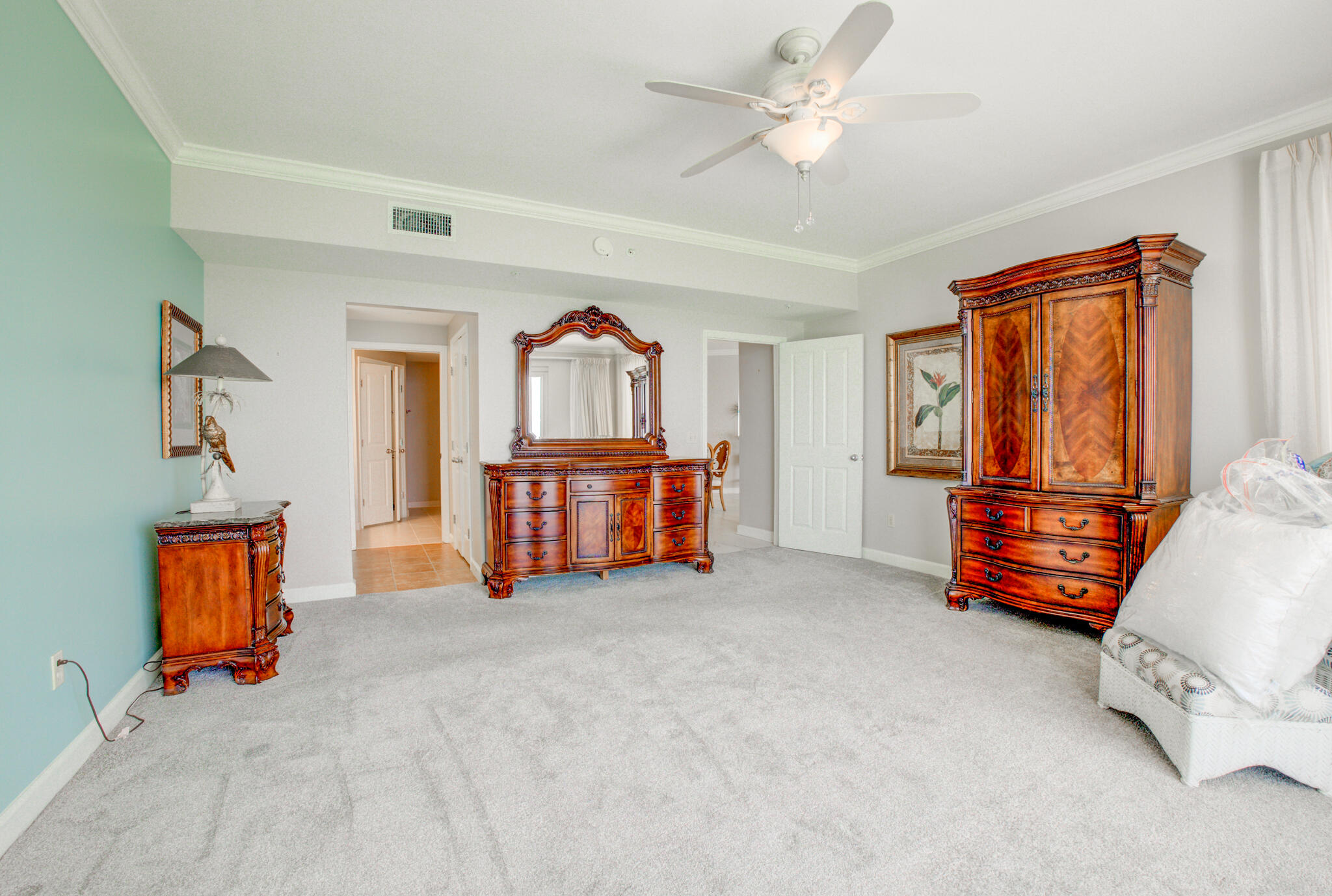 Grande Surf Club Condo - Residential
