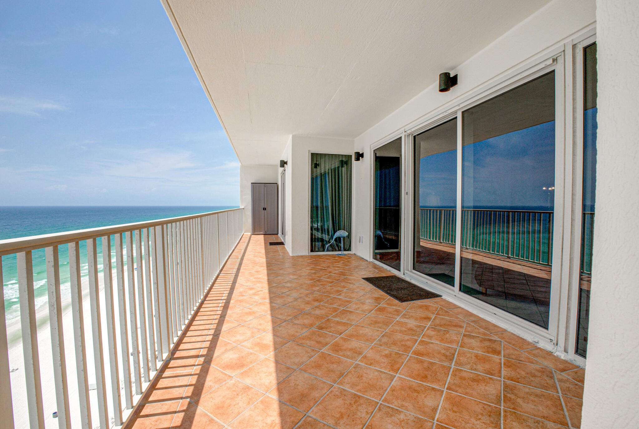 Grande Surf Club Condo - Residential