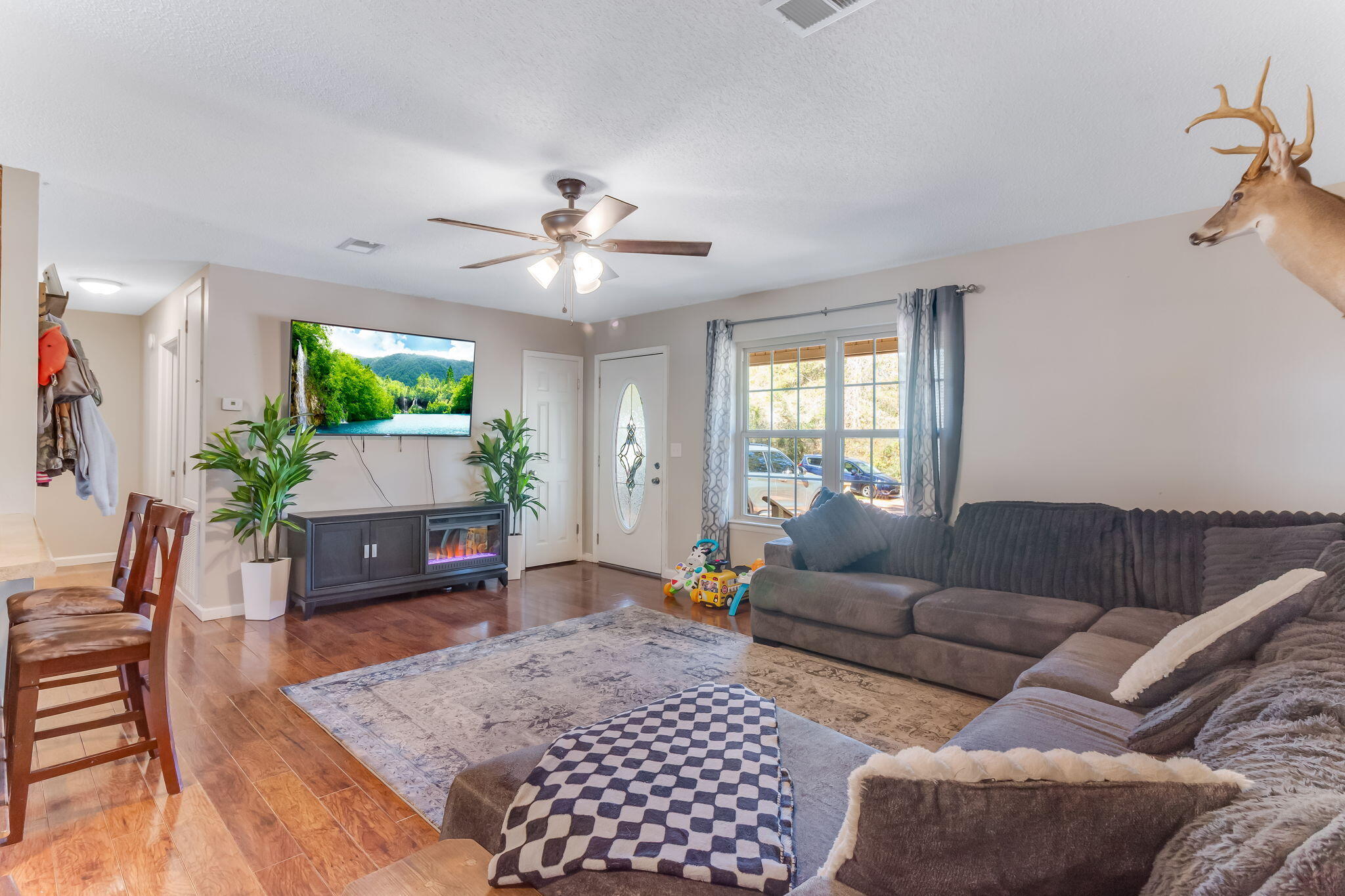 NO RECORDED SUBDIVISION - Residential