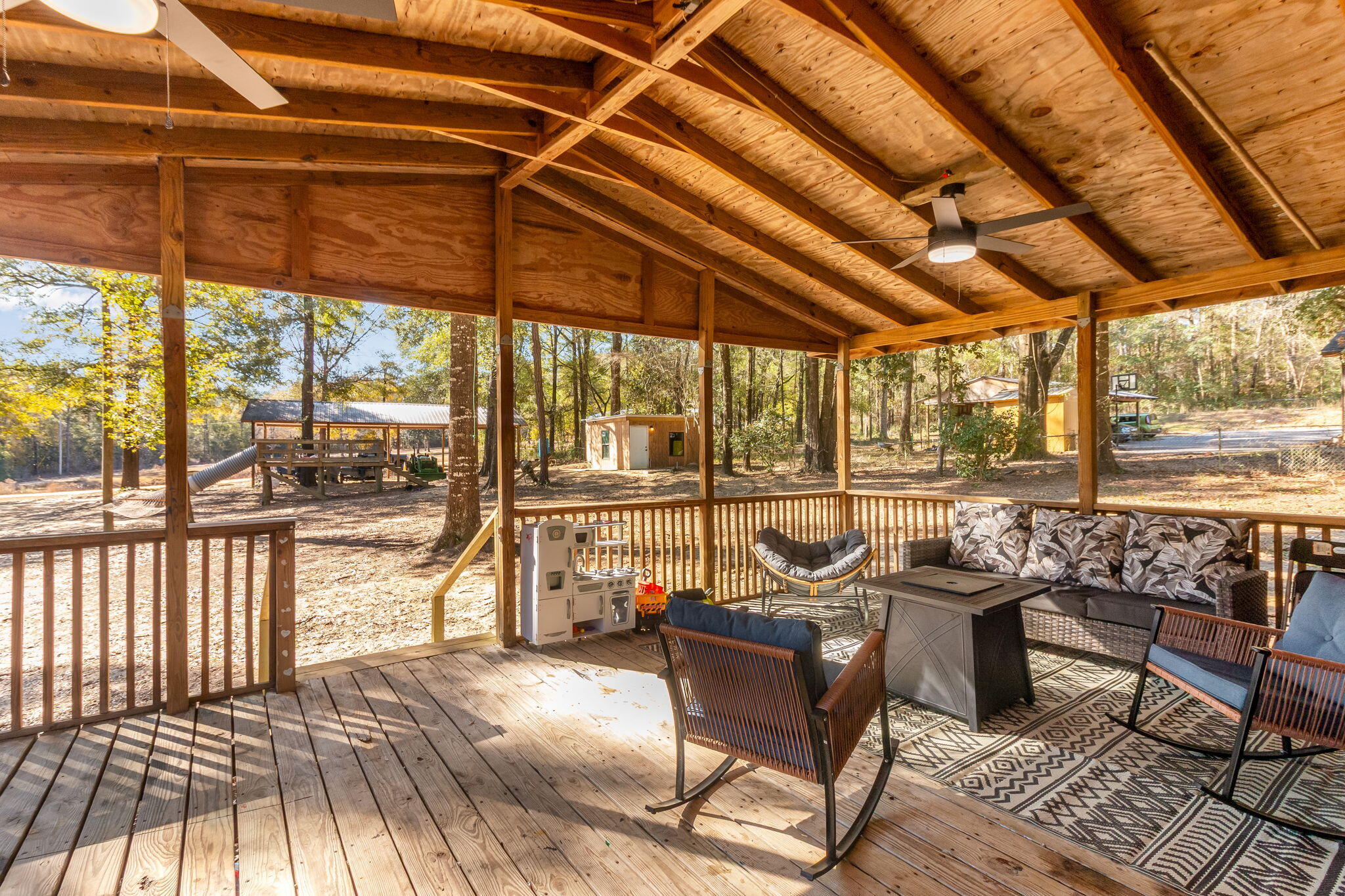 NO RECORDED SUBDIVISION - Residential