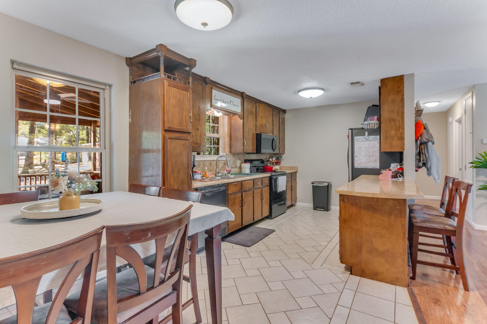 NO RECORDED SUBDIVISION - Residential