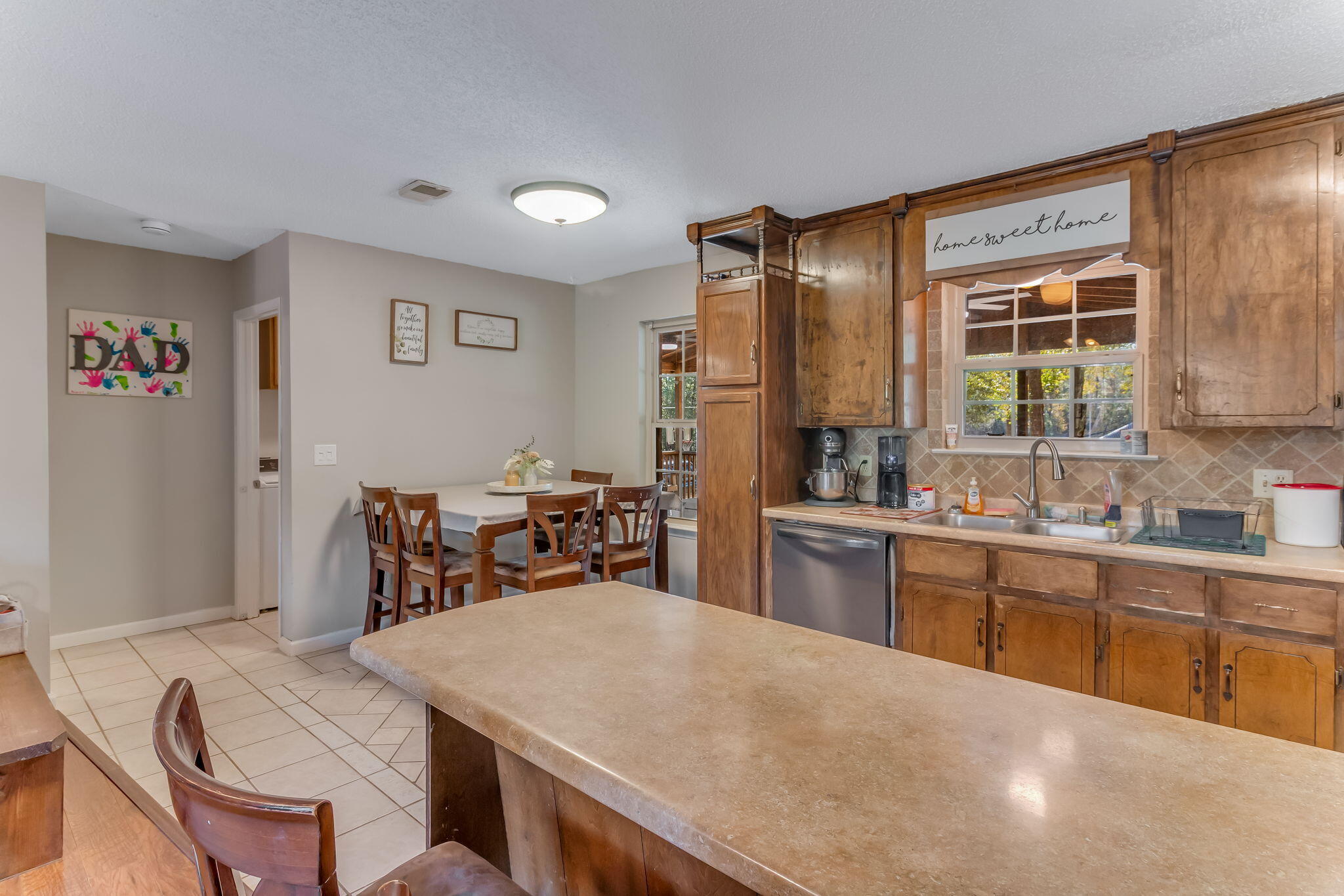 NO RECORDED SUBDIVISION - Residential