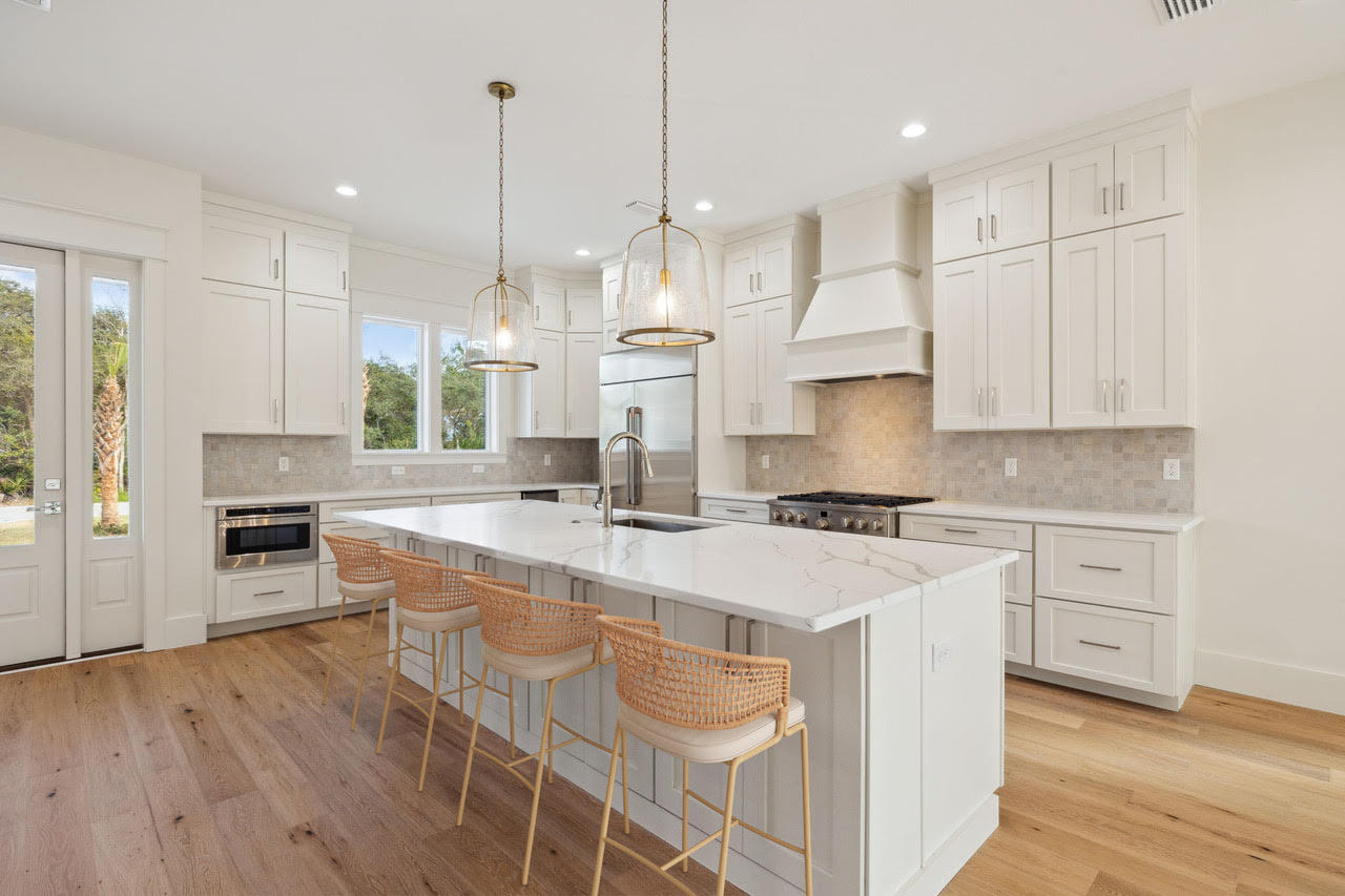 GULF SHORE MANOR - Residential