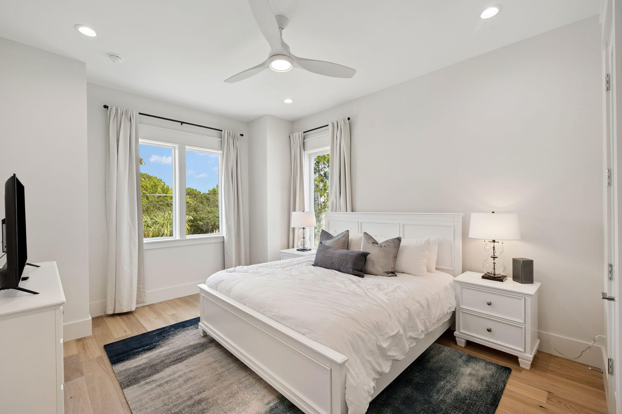 GULF SHORE MANOR - Residential