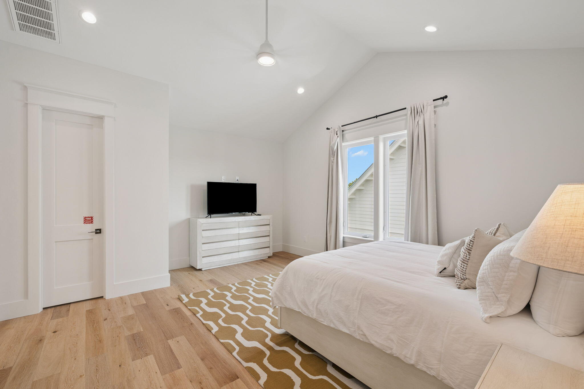 GULF SHORE MANOR - Residential