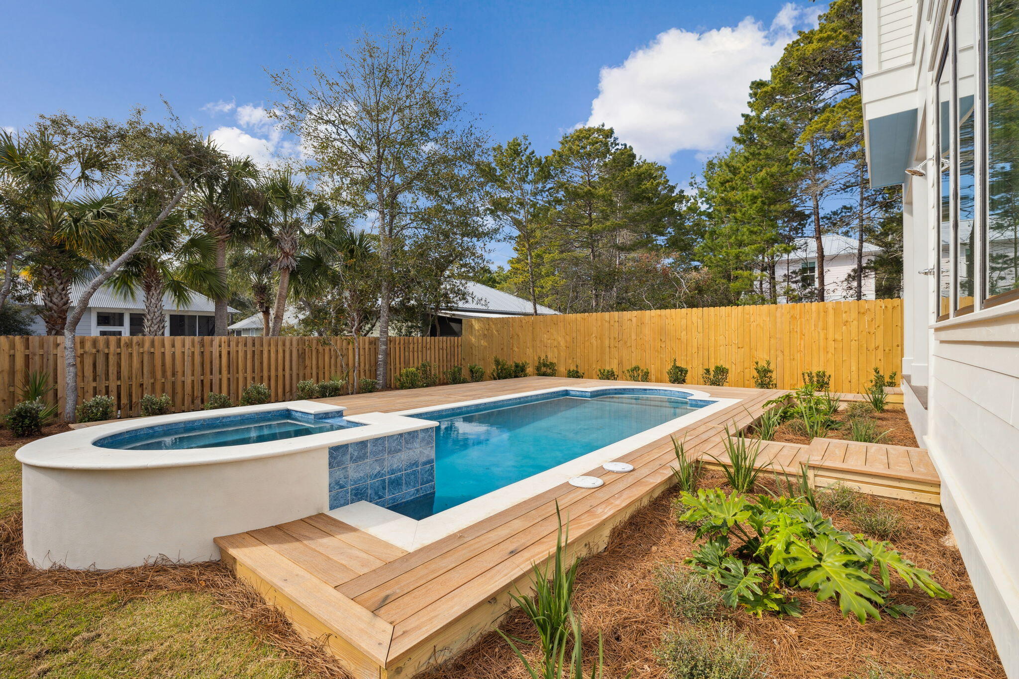 GULF SHORE MANOR - Residential