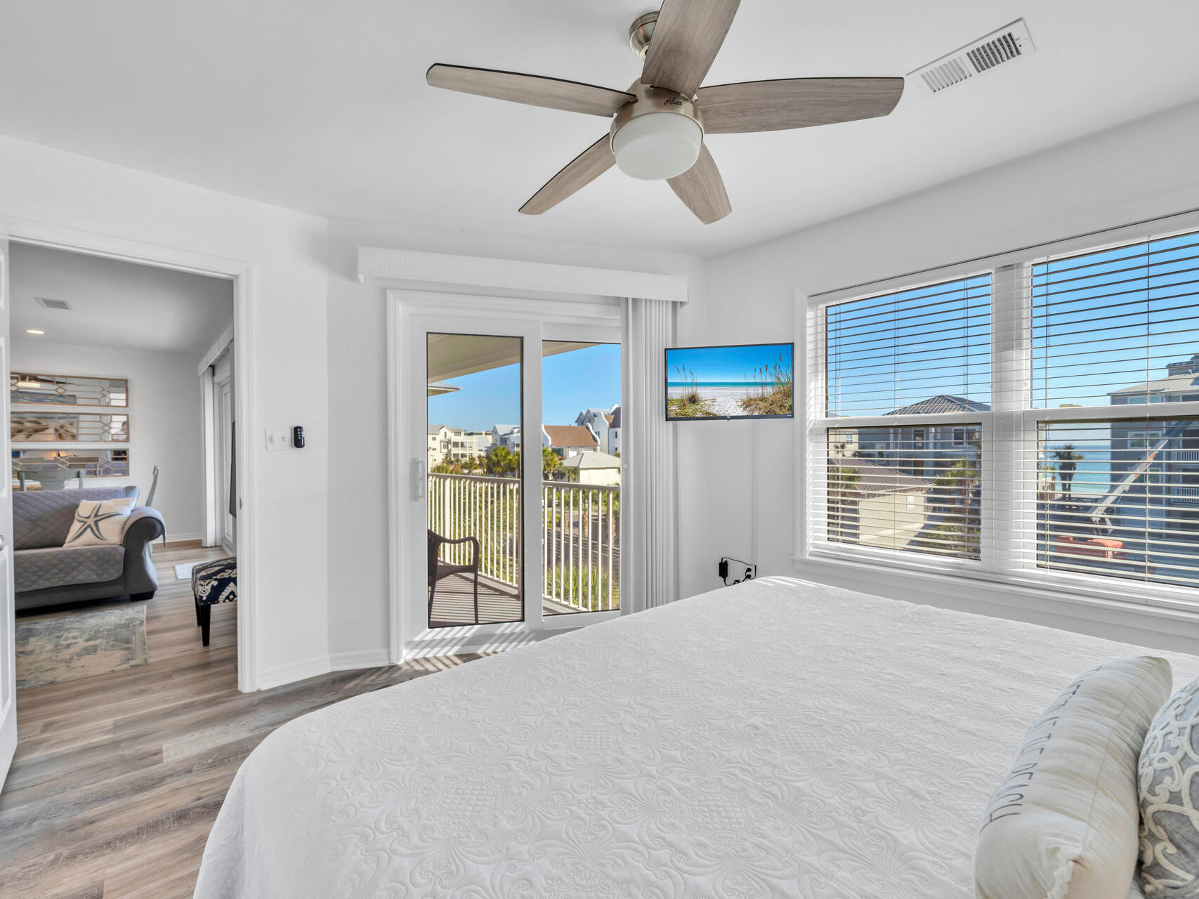 BEACHSIDE VILLAS CONDO - Residential