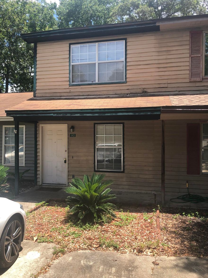 One time listing. Entered for comparison only.