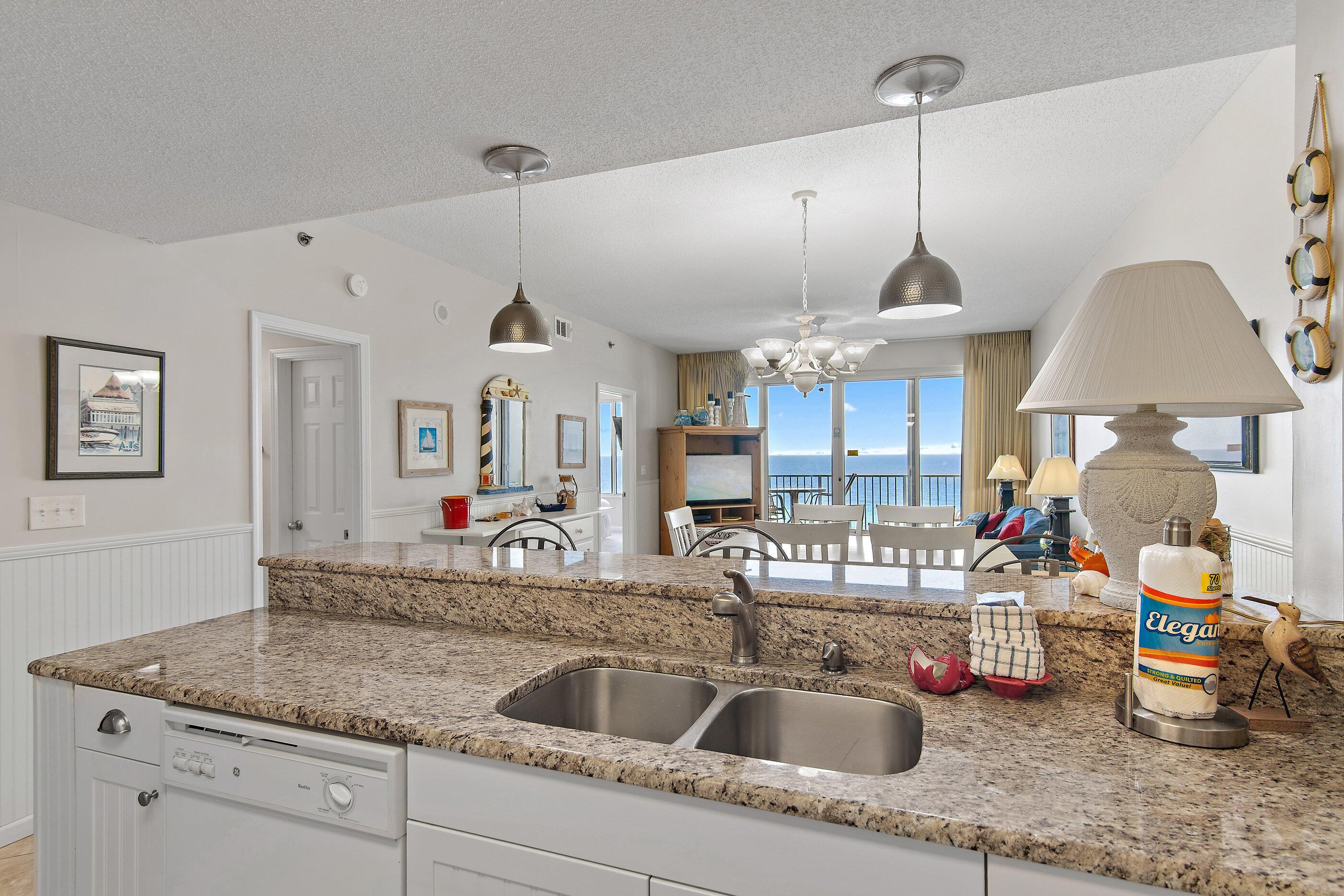 LEEWARD KEY - Residential