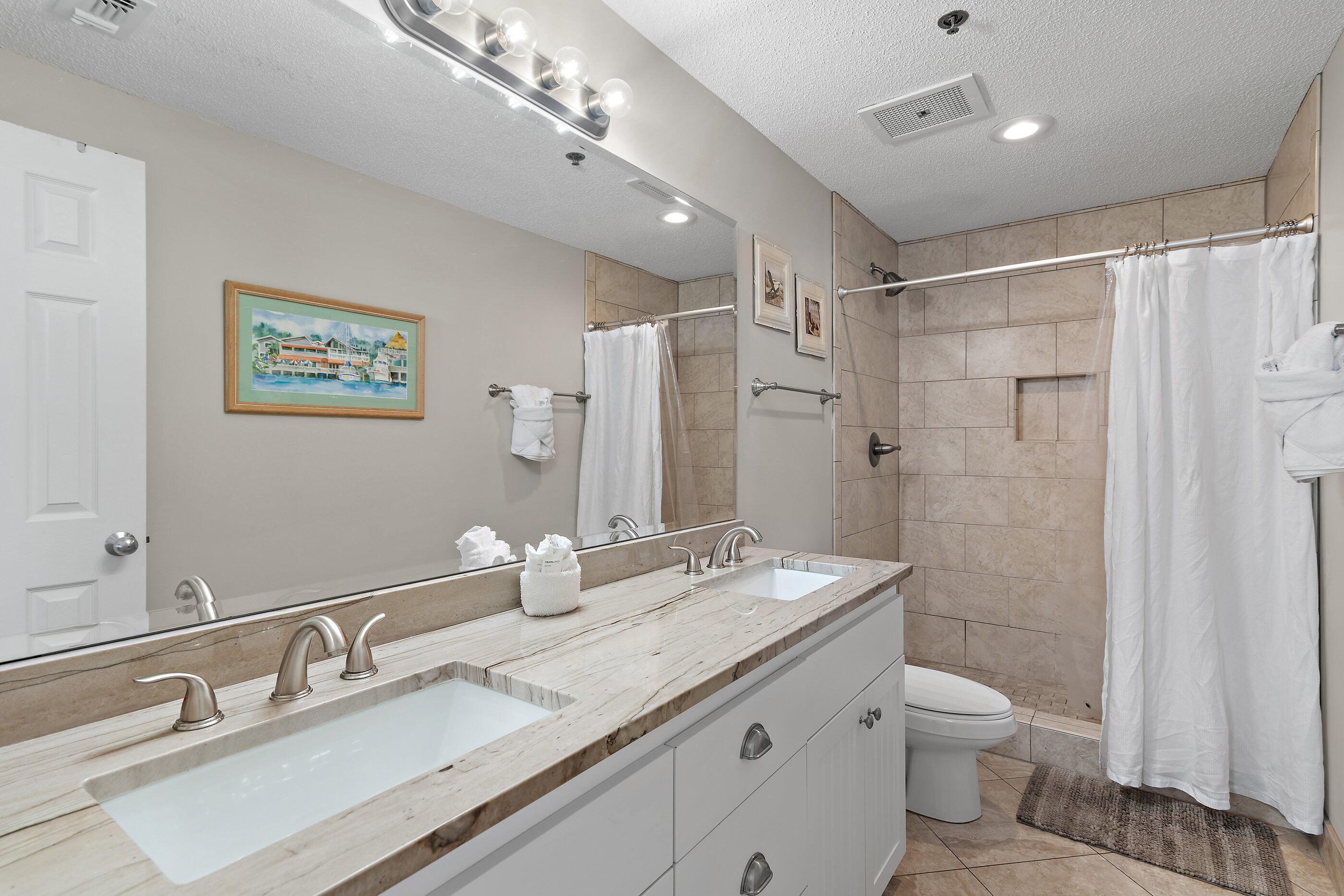 LEEWARD KEY - Residential