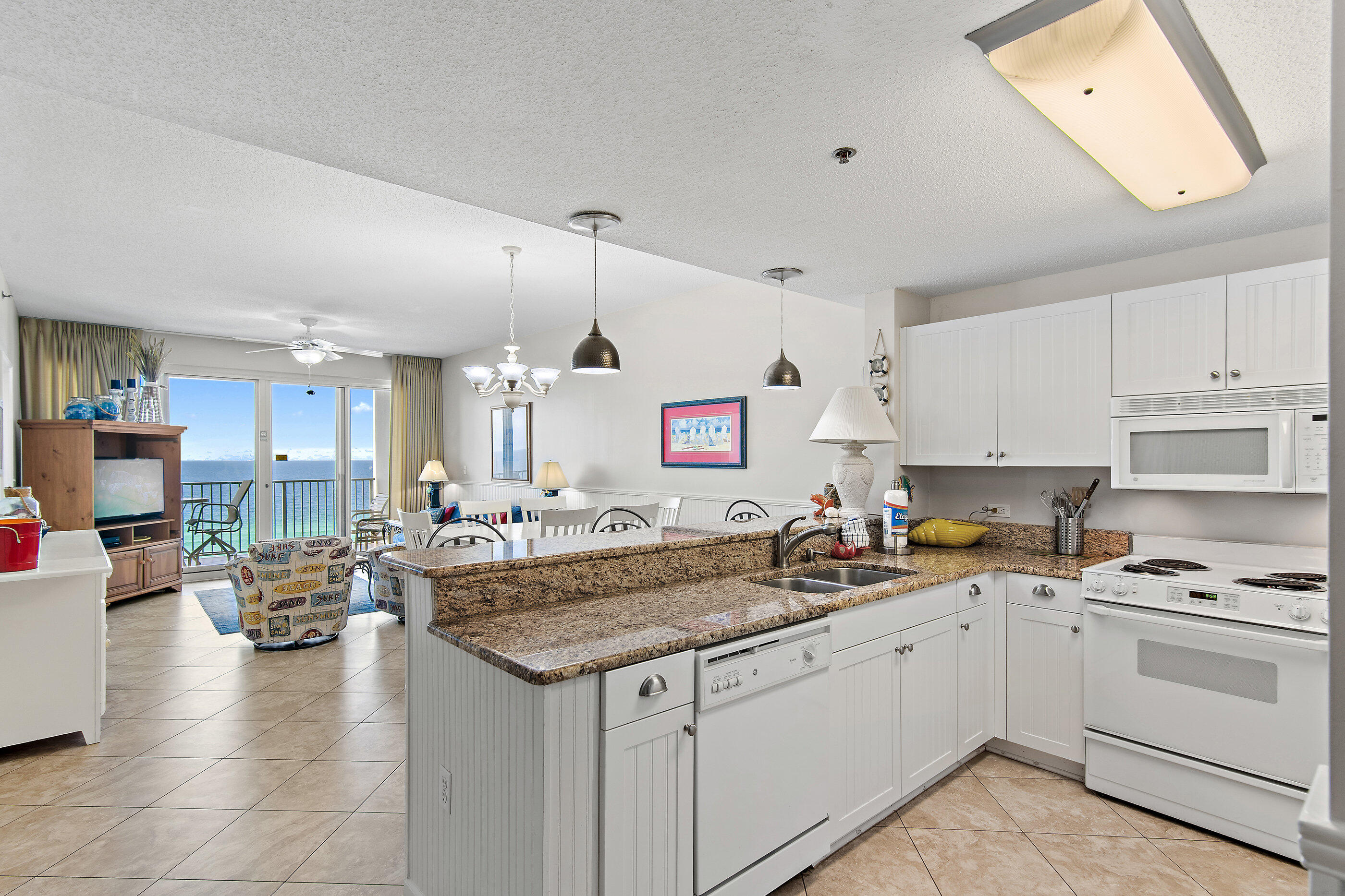 LEEWARD KEY - Residential