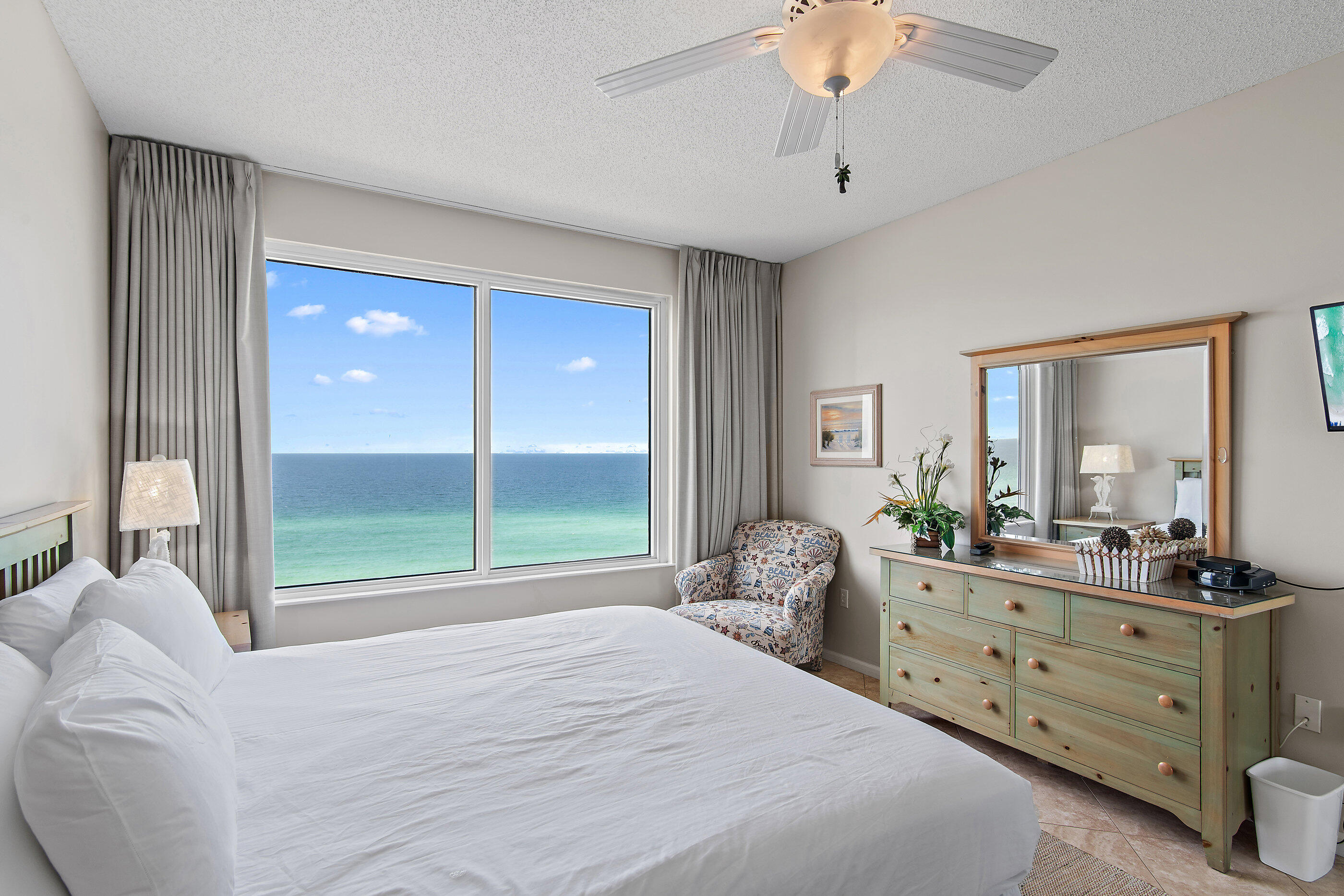 LEEWARD KEY - Residential