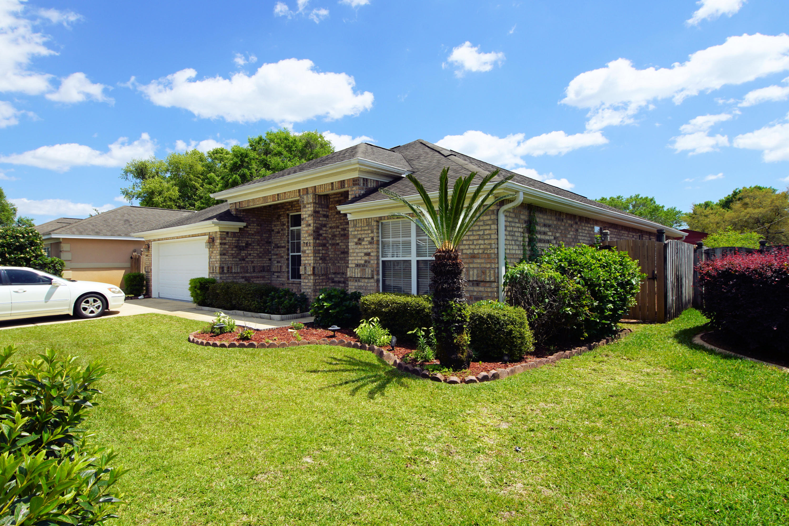 BRIDGEPORT COLONY - Residential