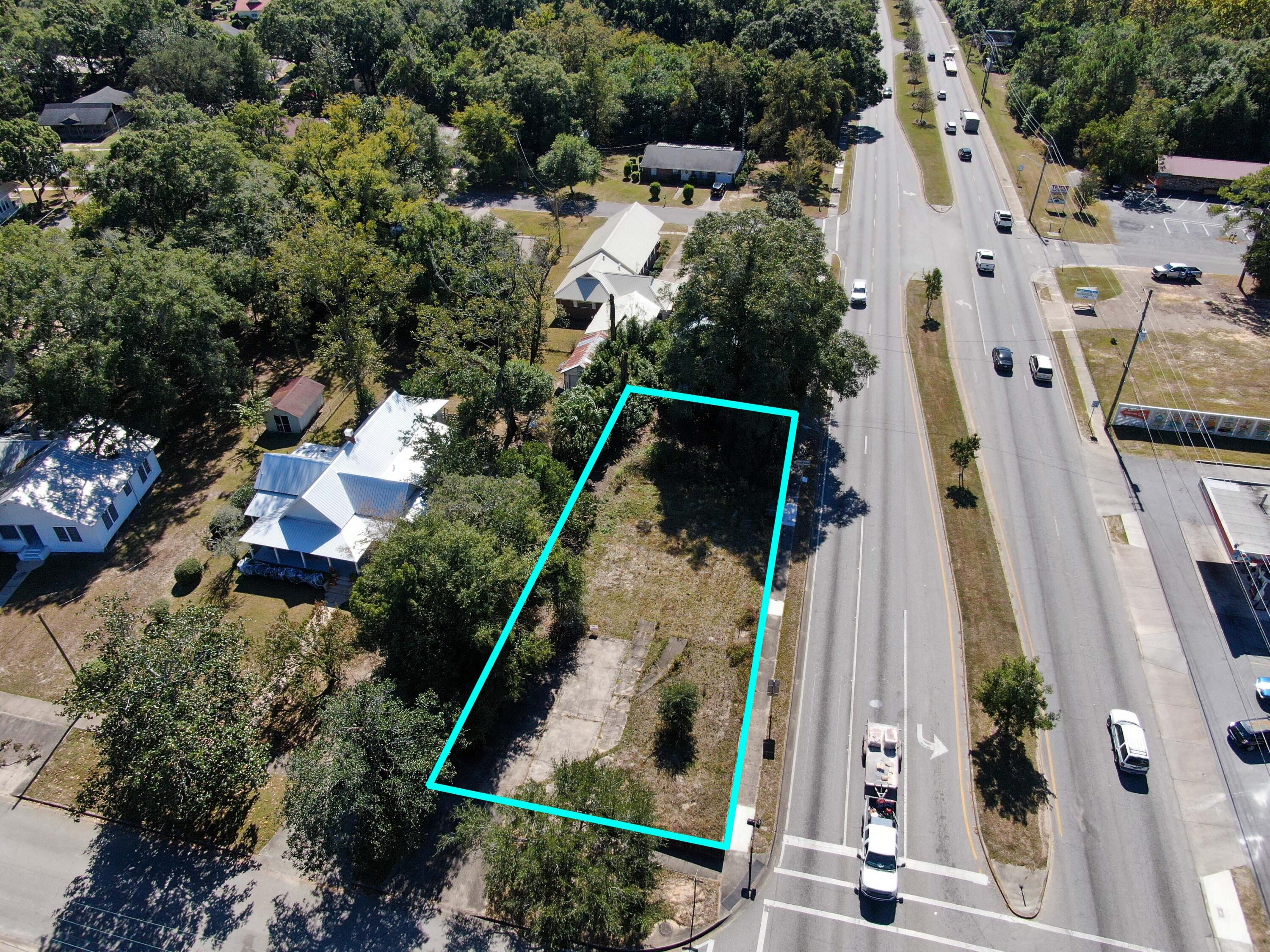 TOWN OF DEFUNIAK SPRINGS - Land