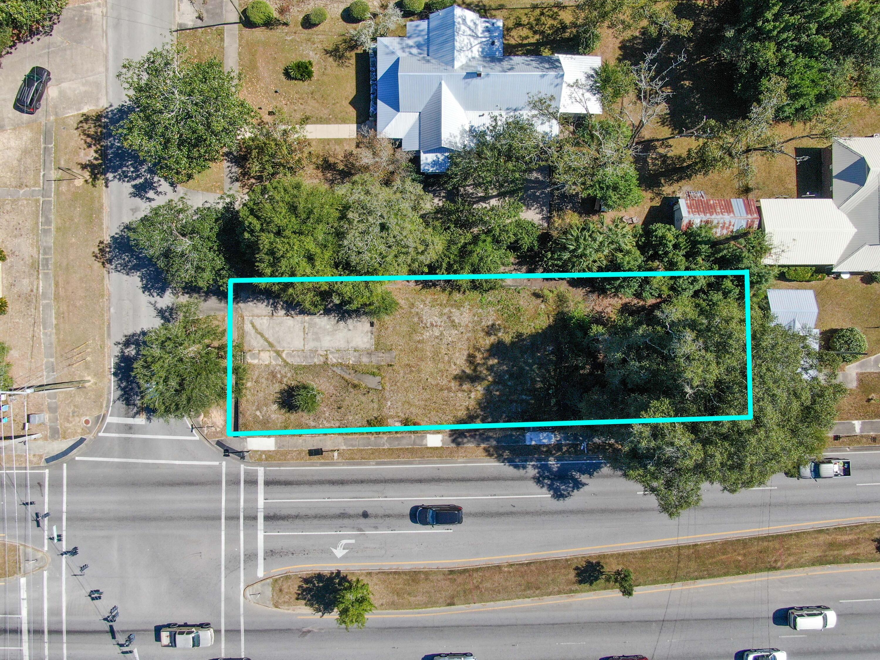 TOWN OF DEFUNIAK SPRINGS - Land