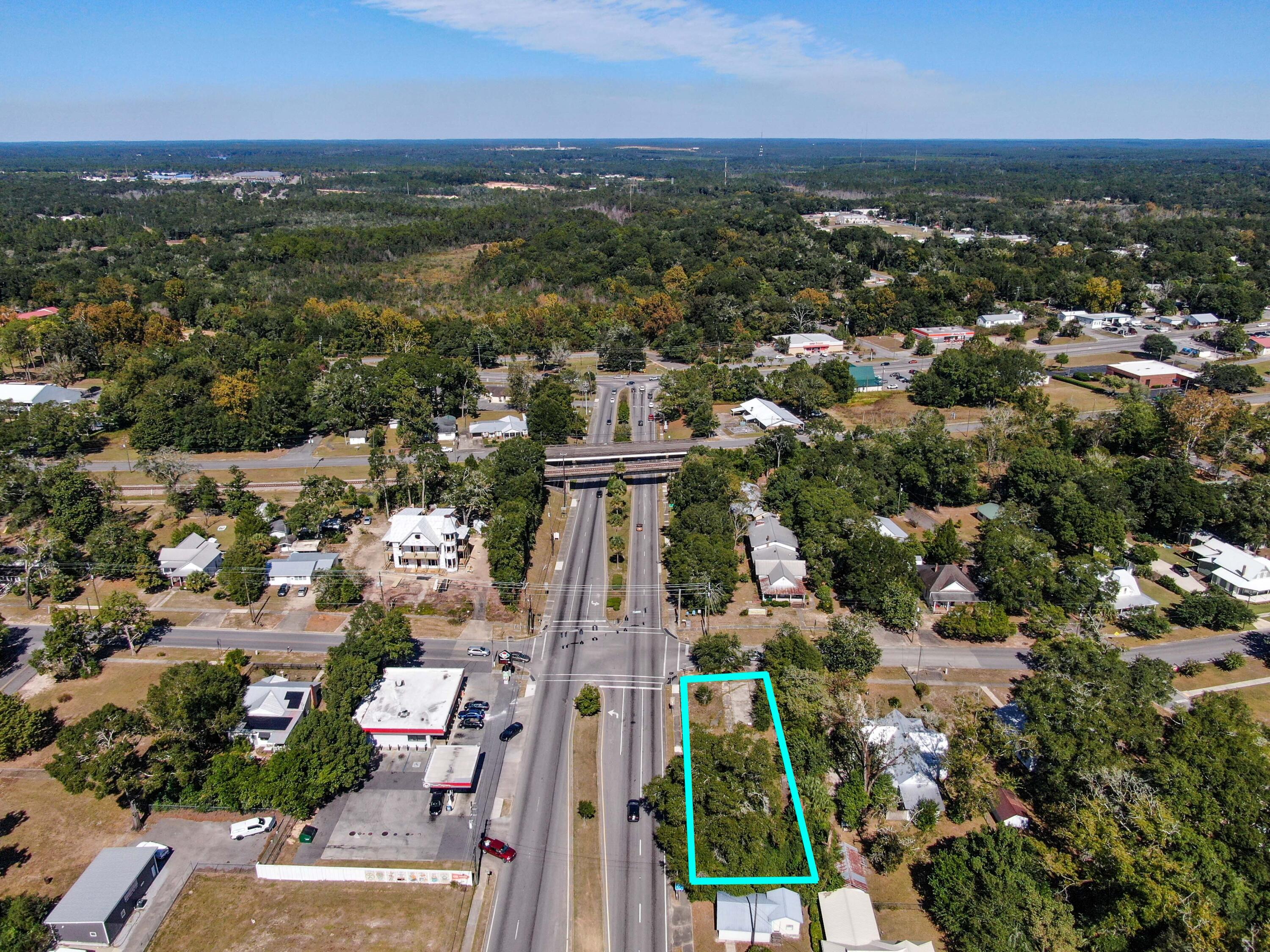 TOWN OF DEFUNIAK SPRINGS - Land