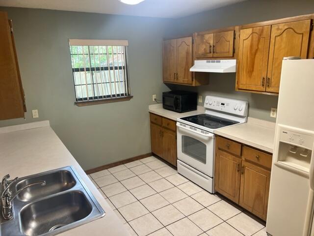 OLDE CYPRESS VILLAGE - Residential Lease
