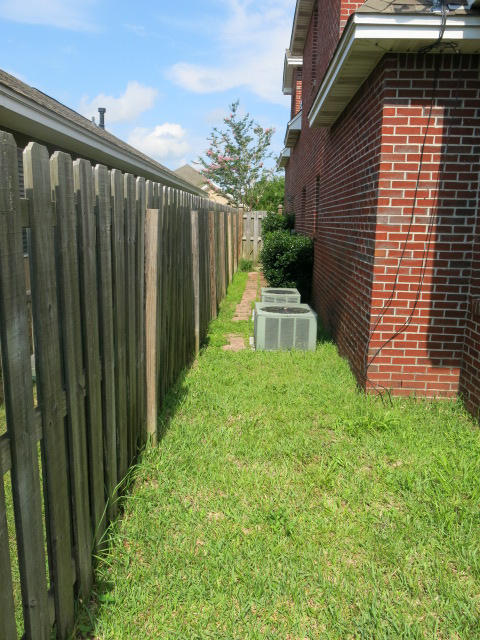 BRIDGEPORT COLONY - Residential Lease