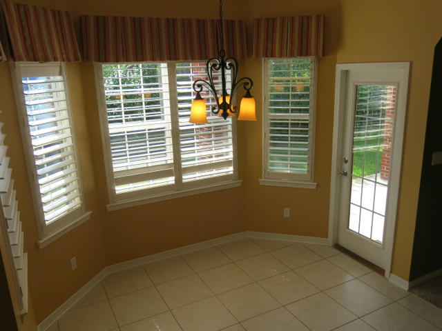 BRIDGEPORT COLONY - Residential Lease