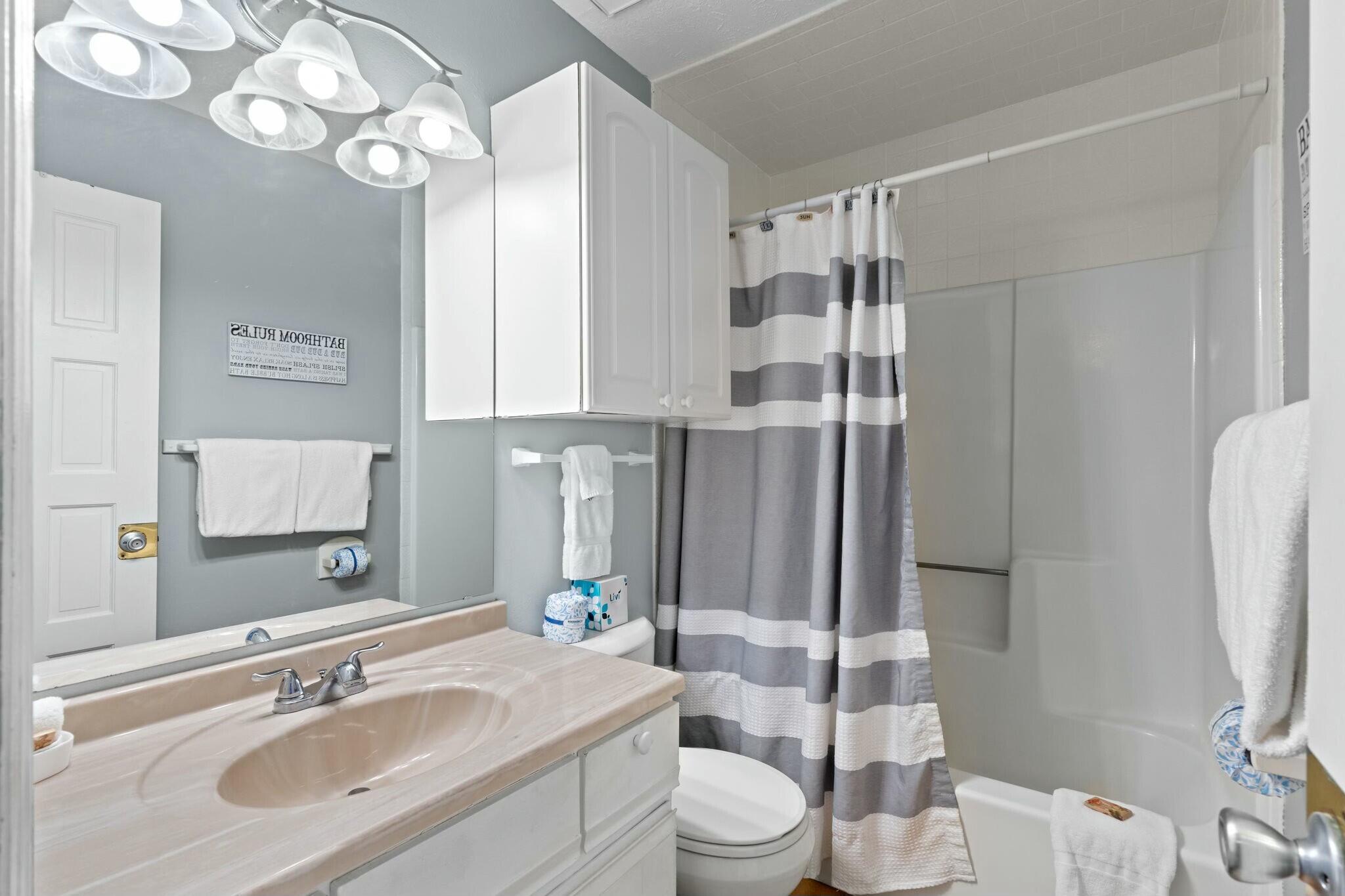 SEAFARER CONDO UNIT 106 - Residential