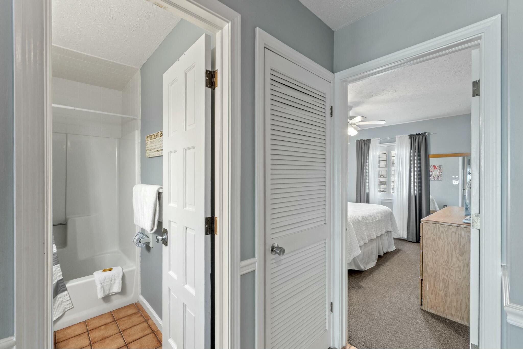 SEAFARER CONDO UNIT 106 - Residential