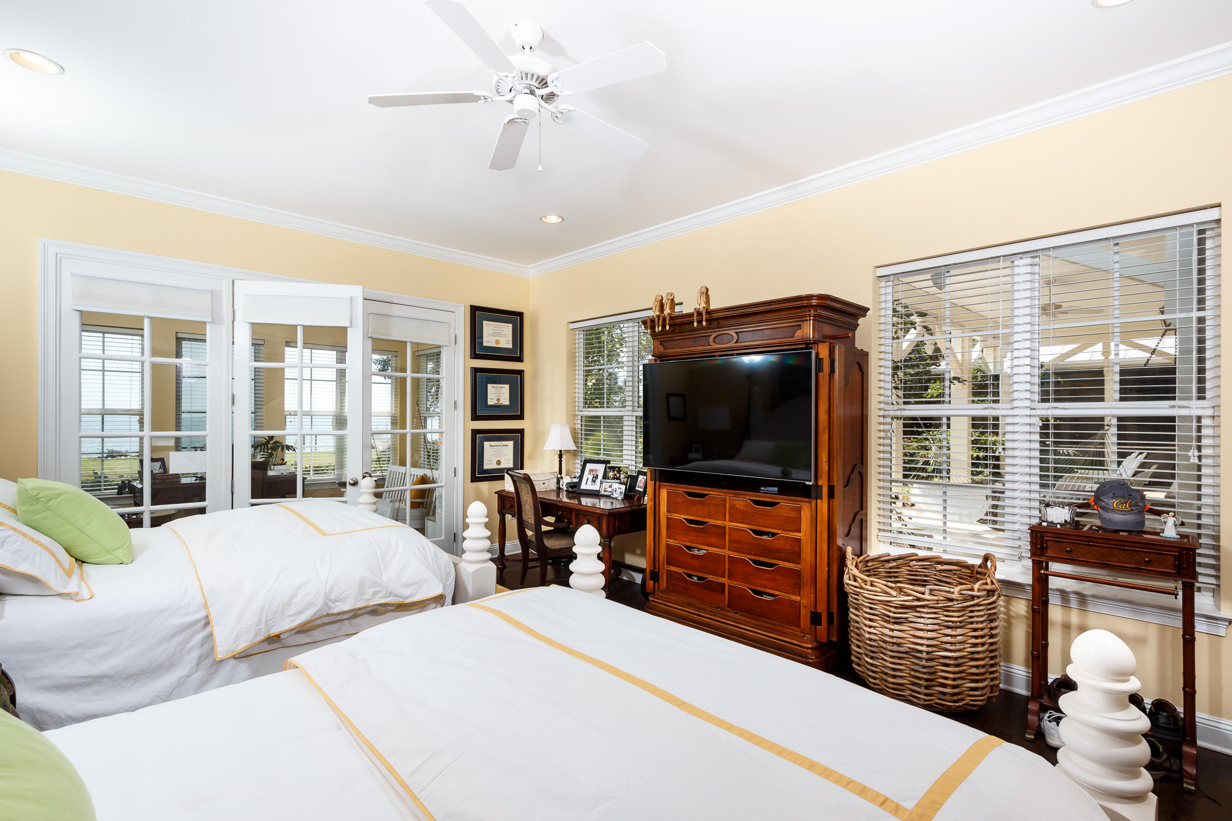 GARNIERS BEACH - Residential