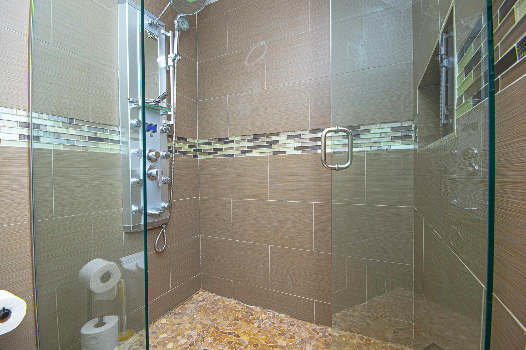 Bay Point Harbour Villas - Residential