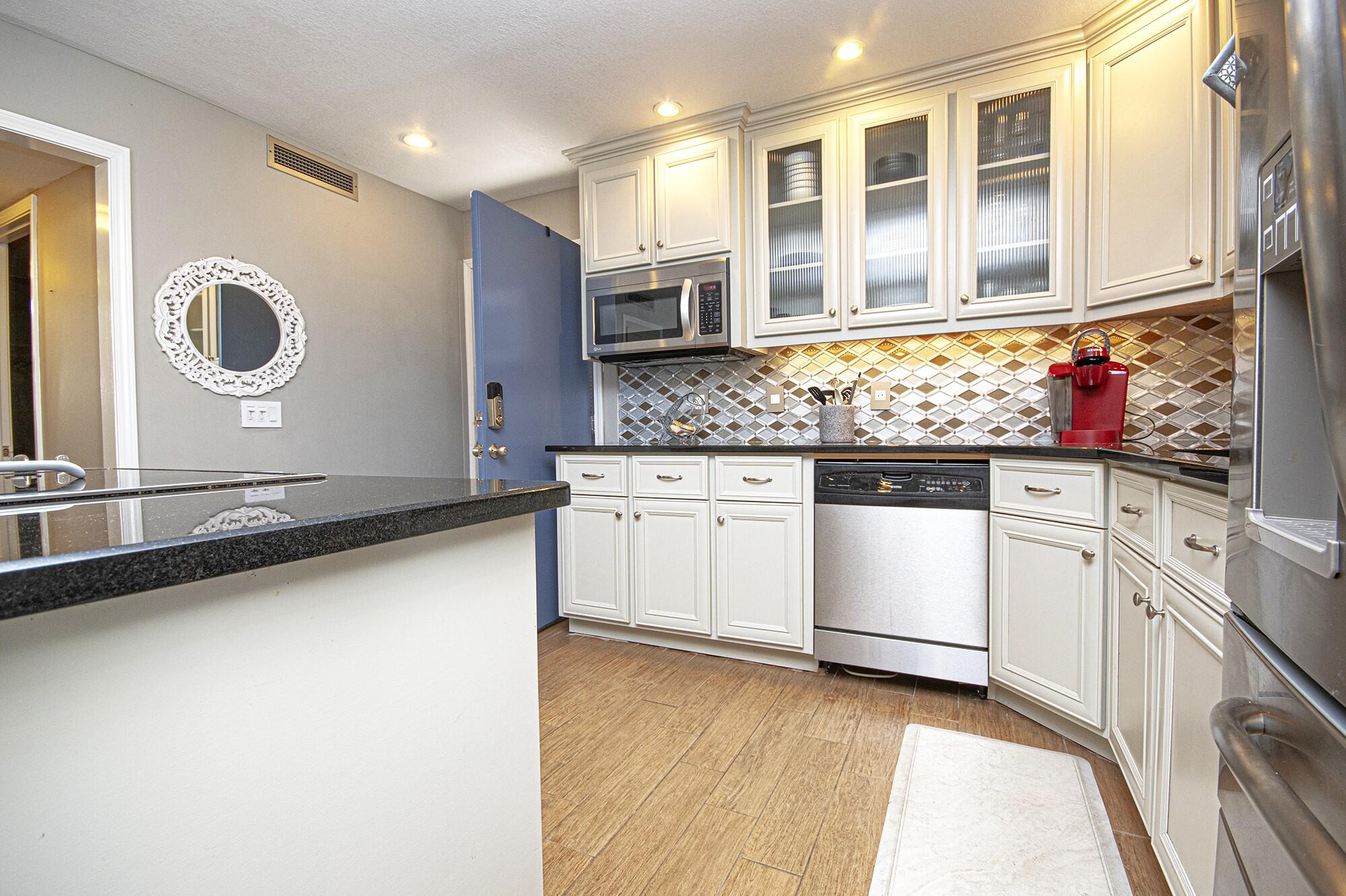 Bay Point Harbour Villas - Residential