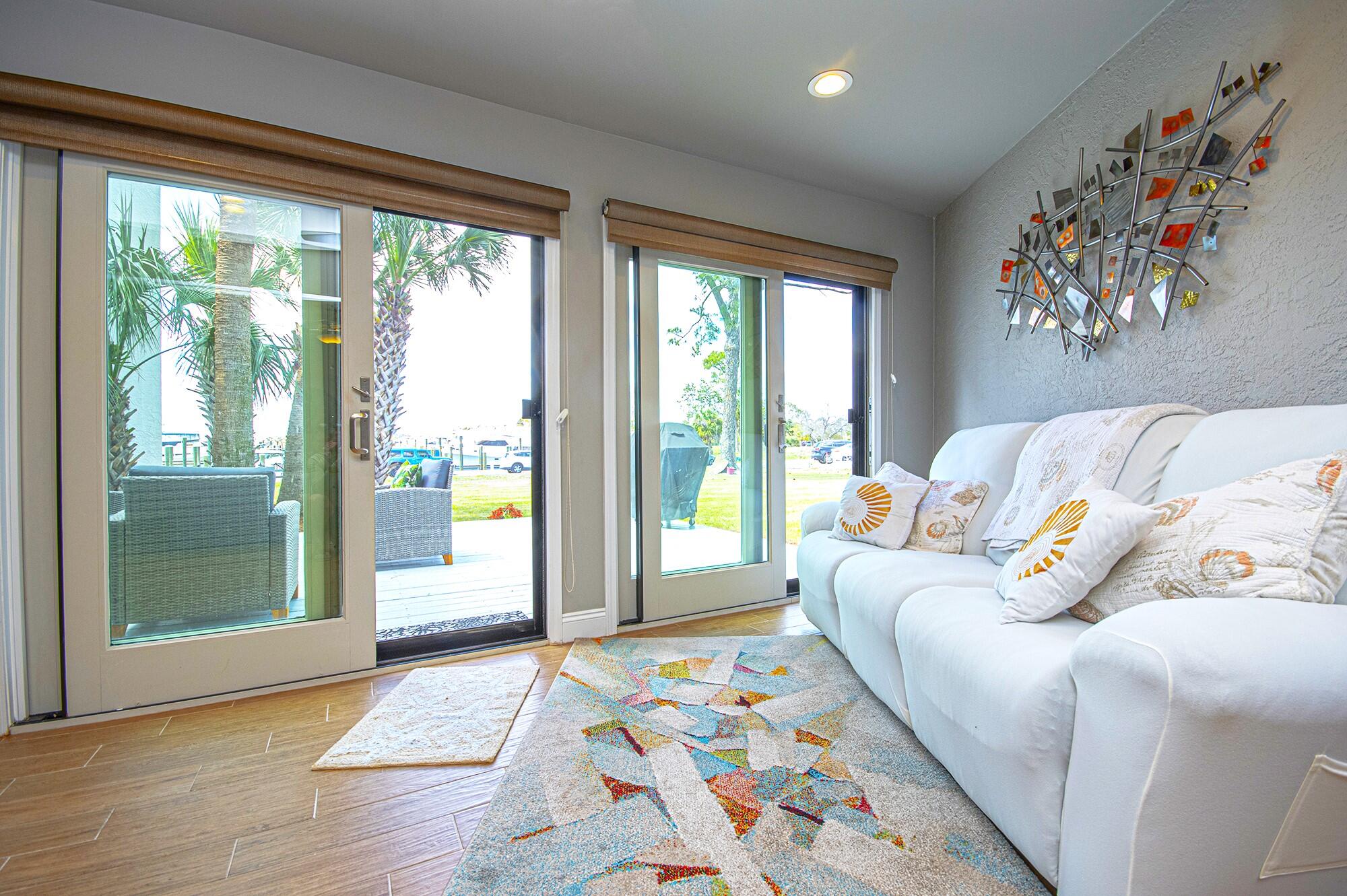 Bay Point Harbour Villas - Residential