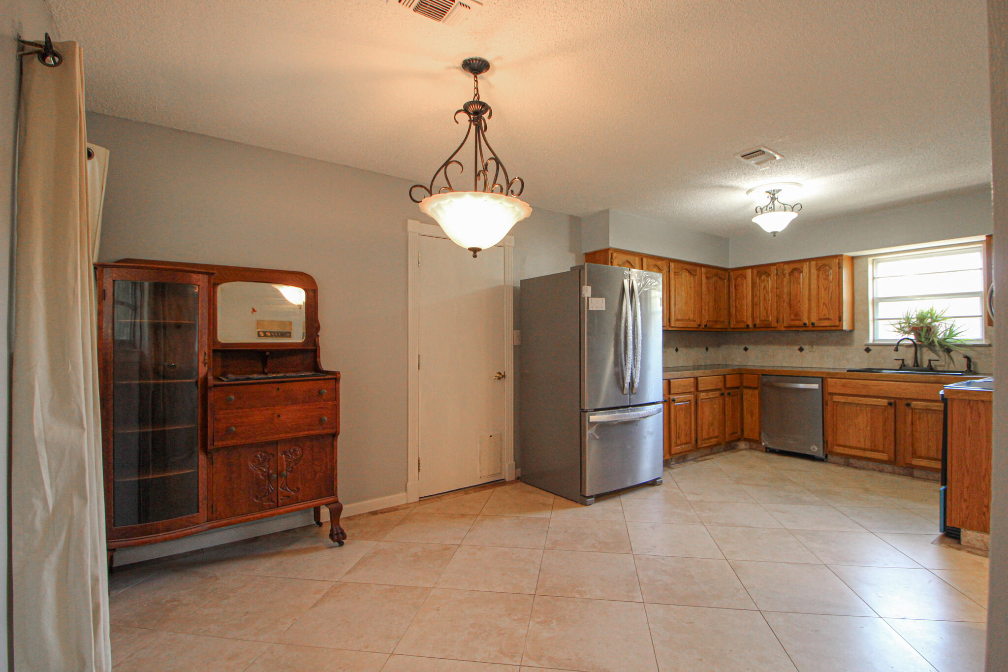 MIDPINES - Residential