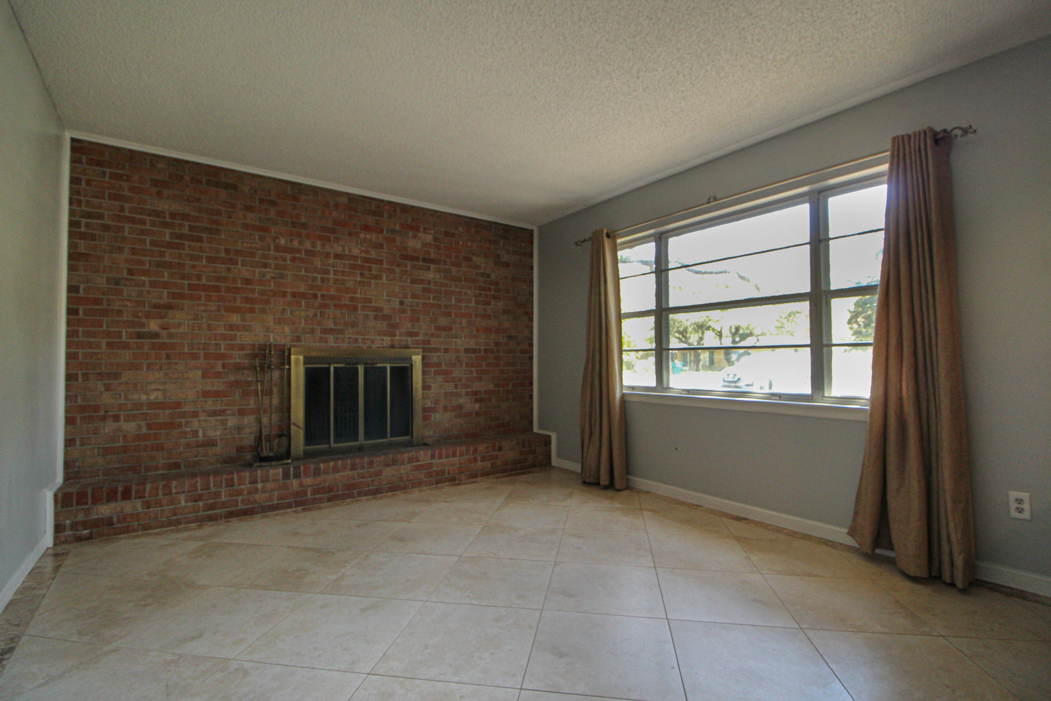 MIDPINES - Residential