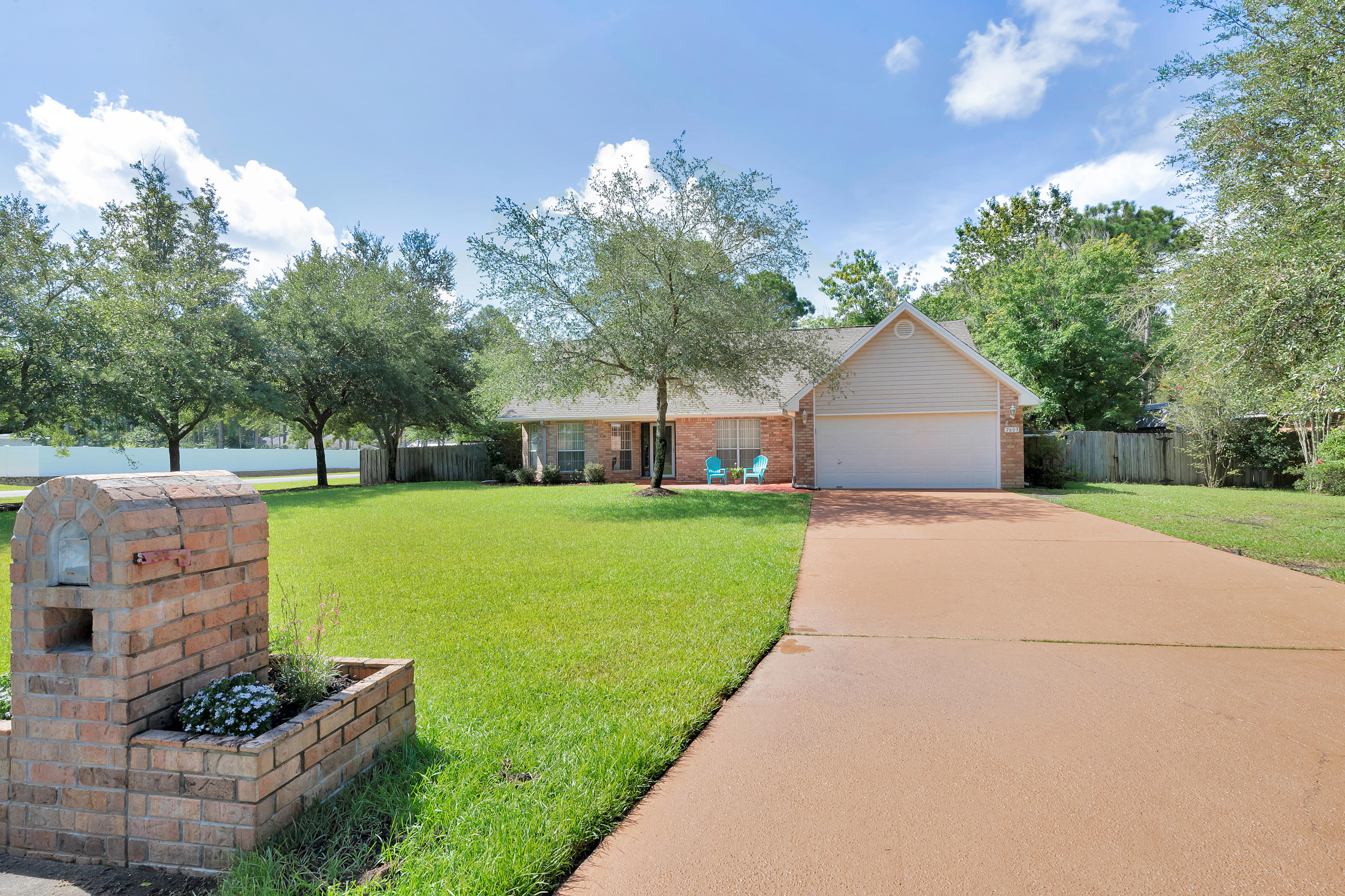 HOLLEY BY THE SEA - Residential