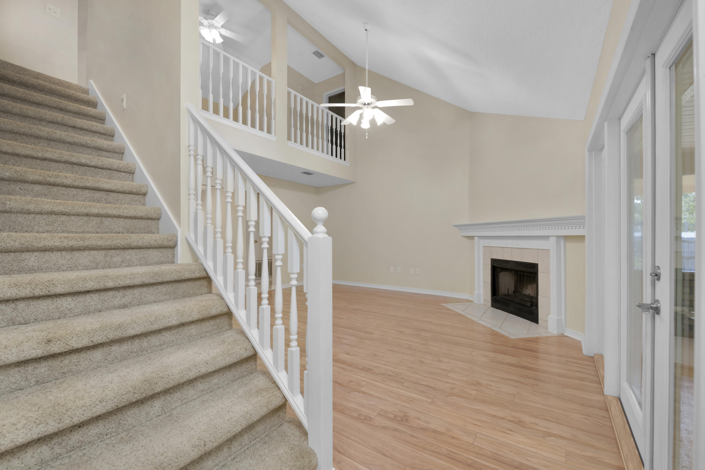 HOLLEY BY THE SEA - Residential