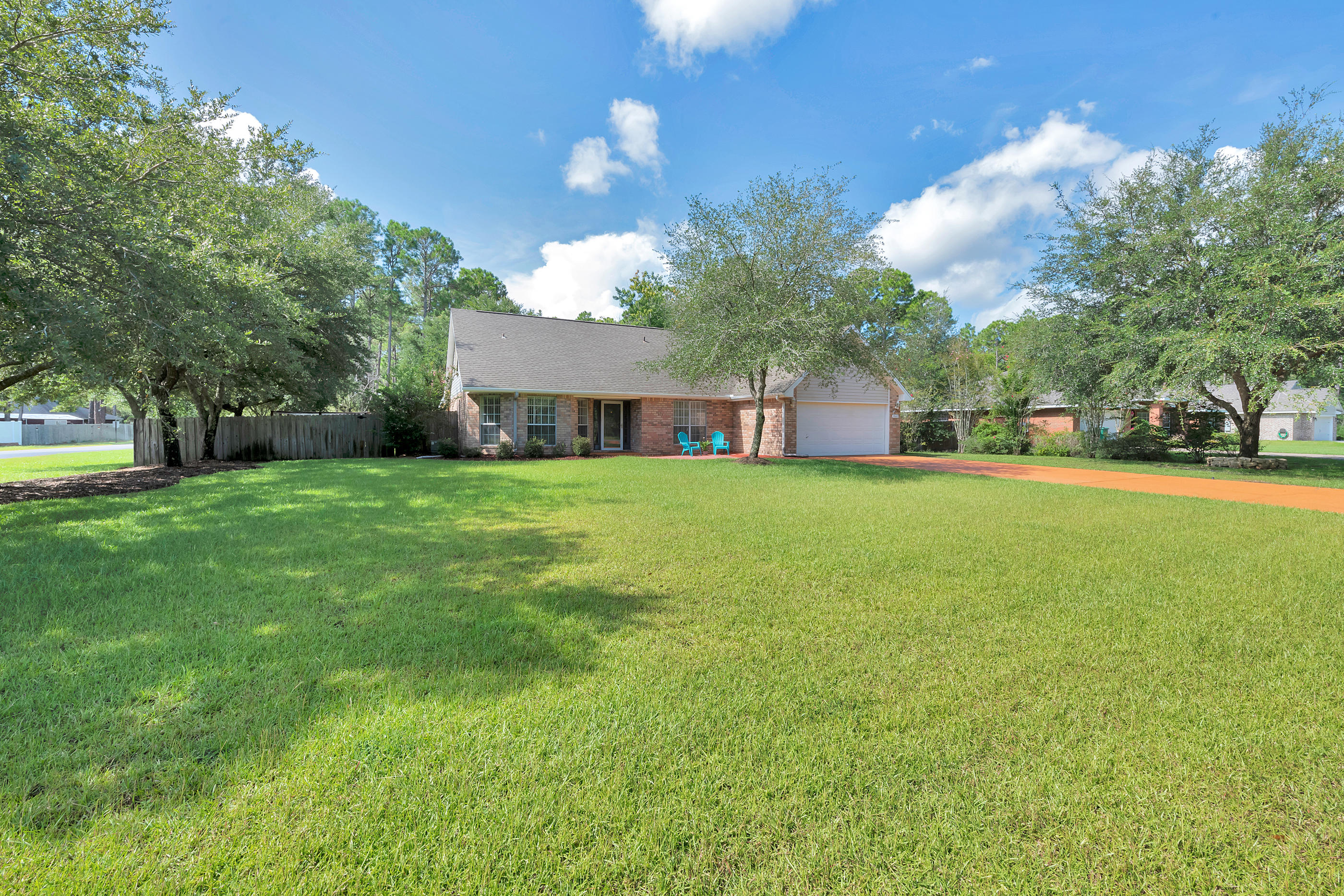 HOLLEY BY THE SEA - Residential