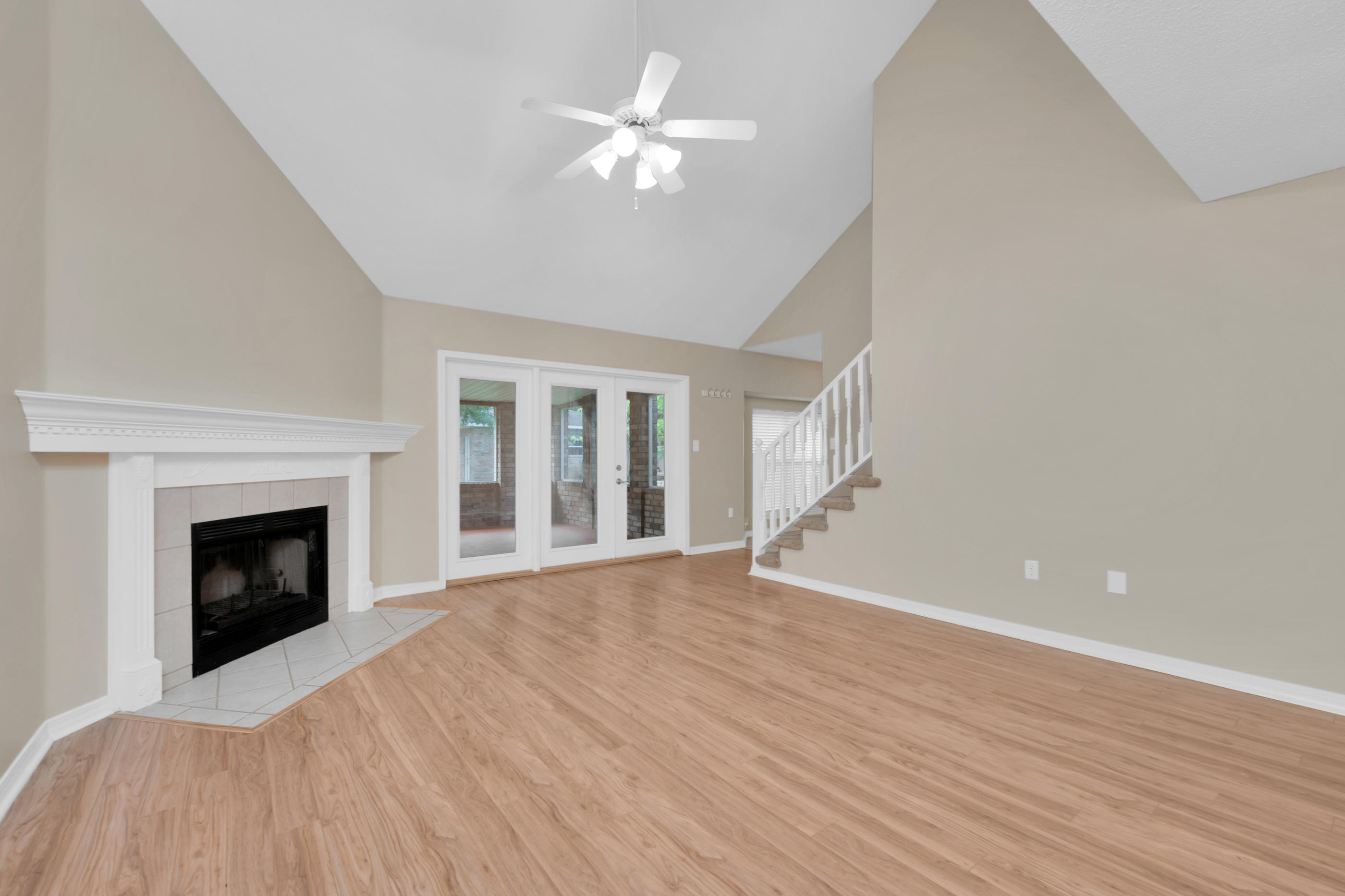 HOLLEY BY THE SEA - Residential