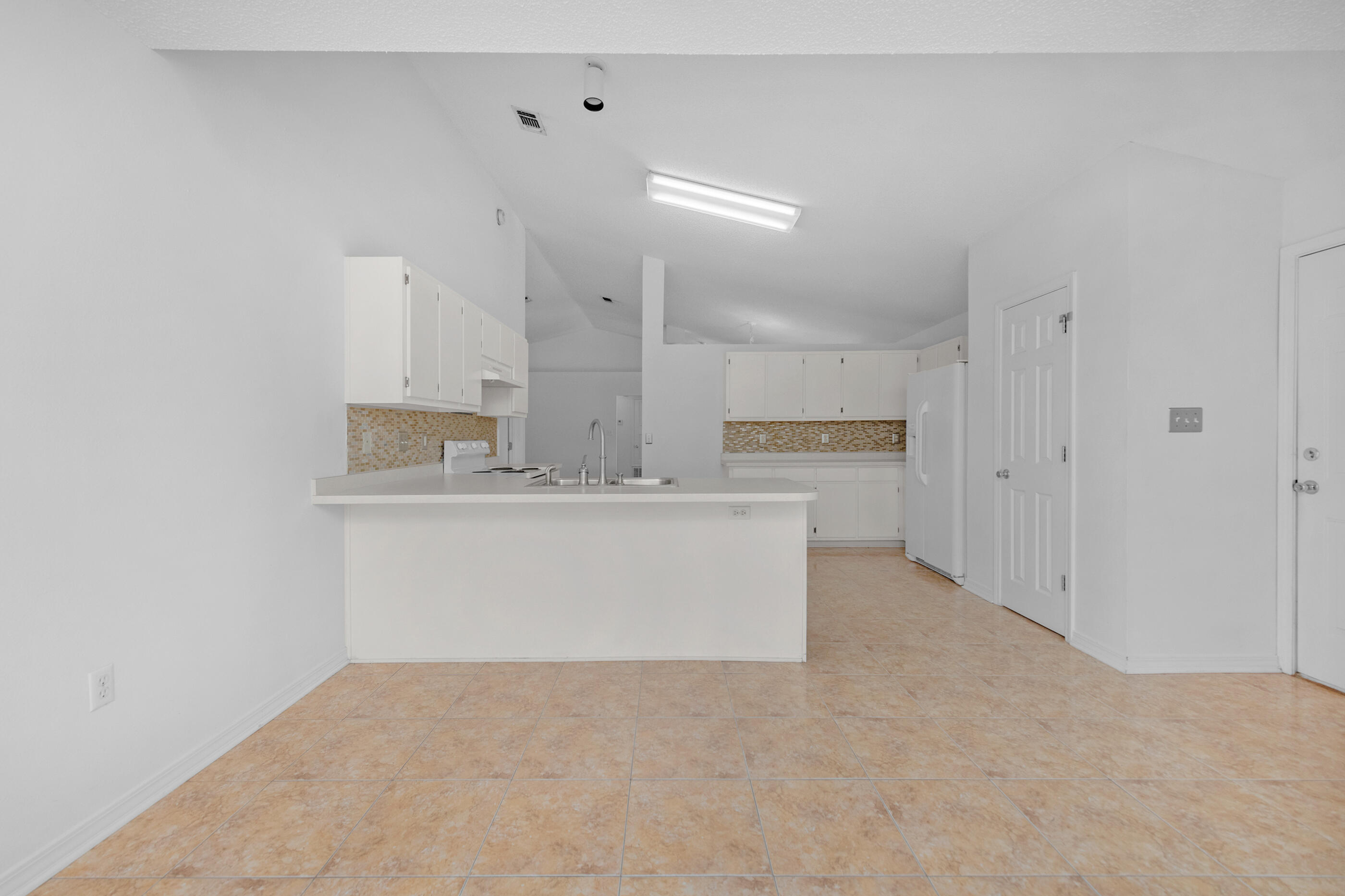 CORONADO VILLAGE PH 3 - Residential