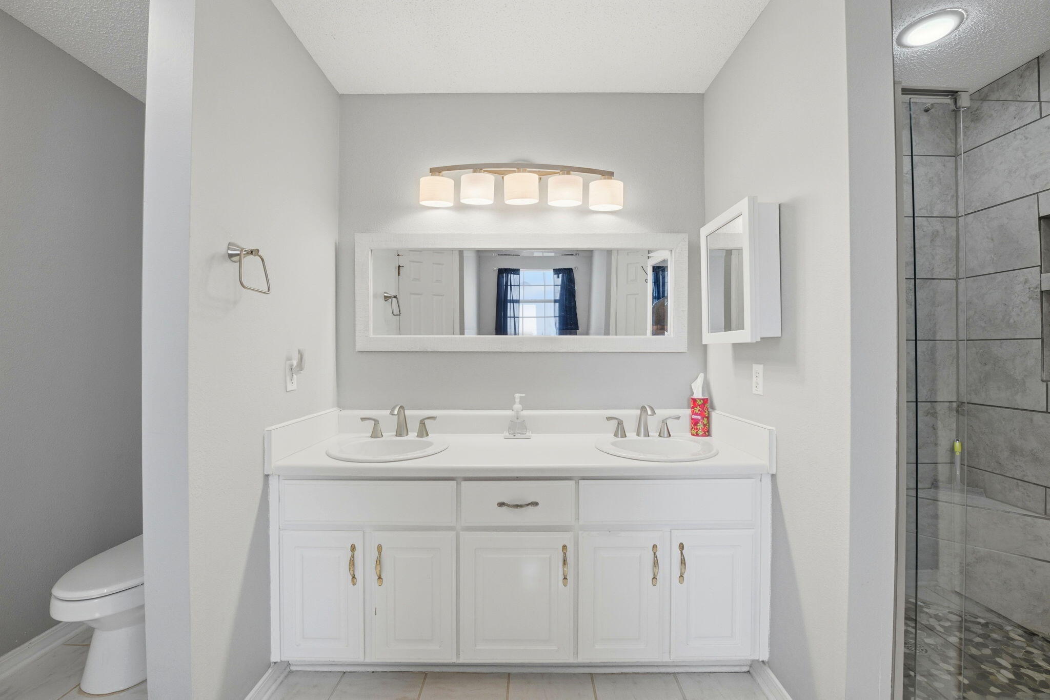 SOUND RETREAT - Residential